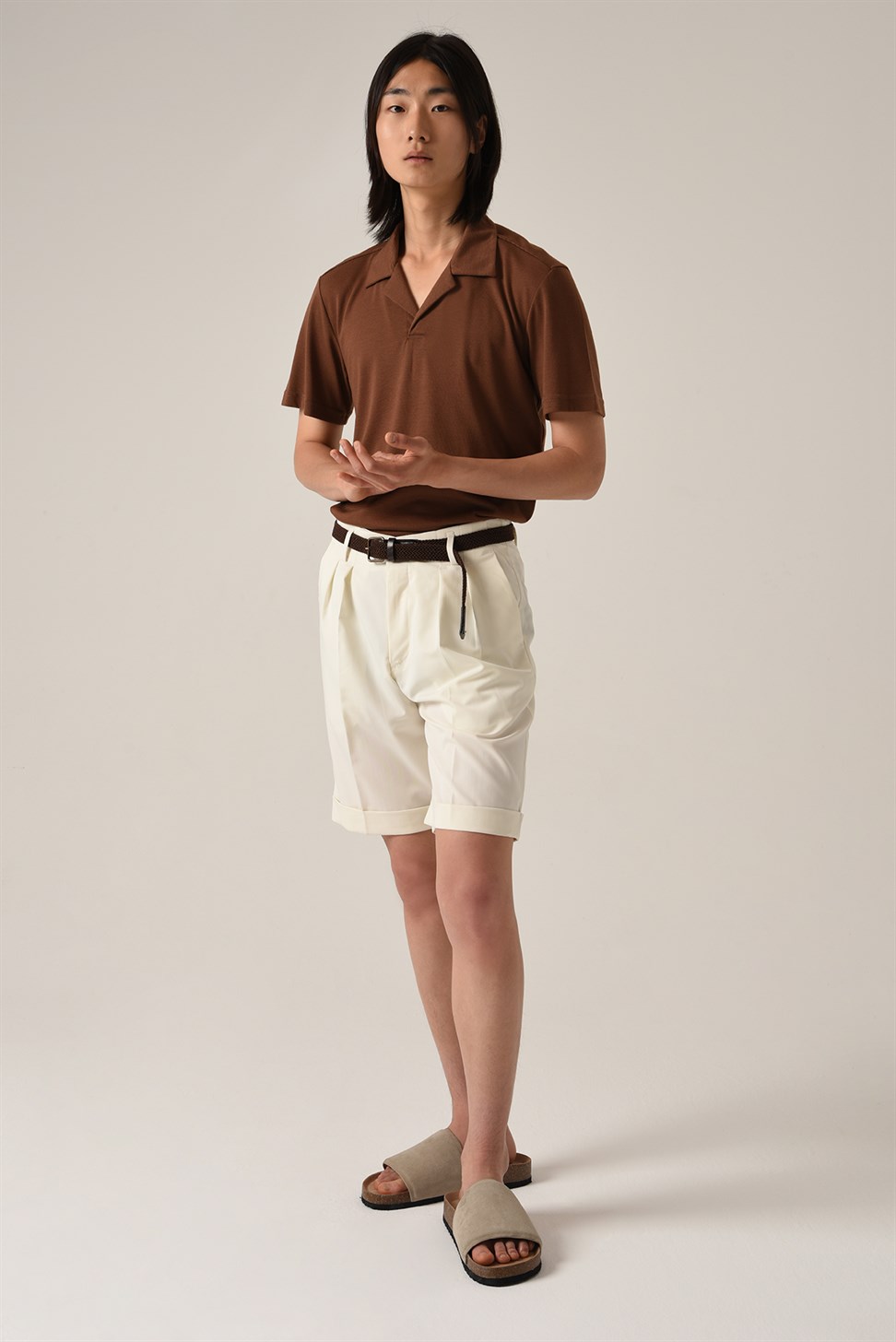 شورت مطوي بتفاصيل حزام