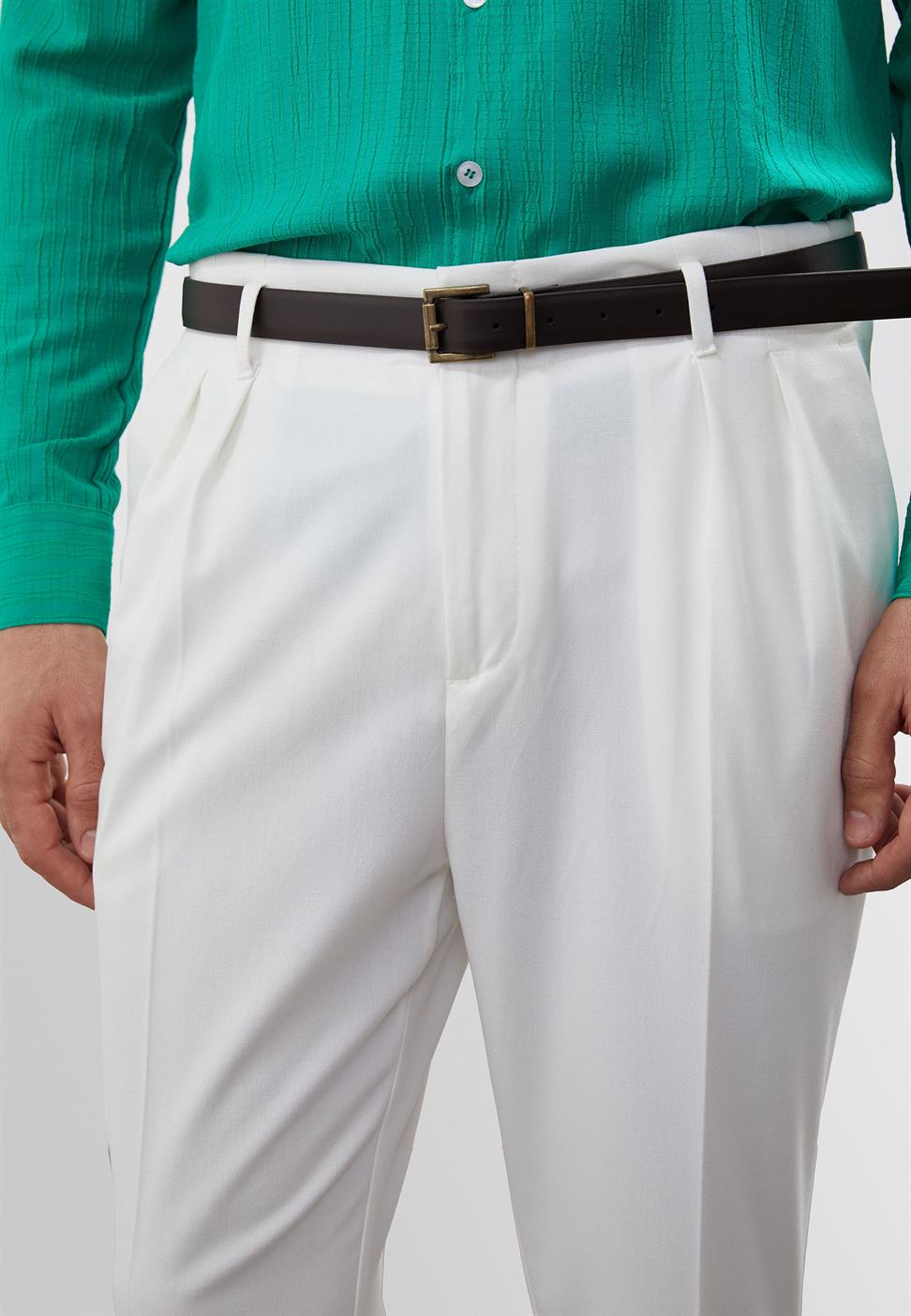 بنطلون عالي الخصر بحزام