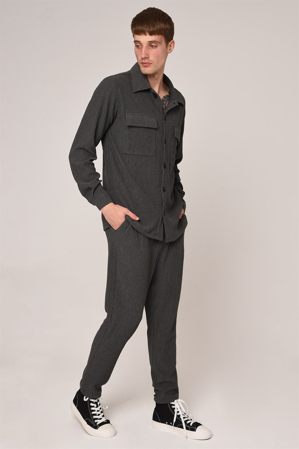 بنطلون محبوك مخطط للرجال