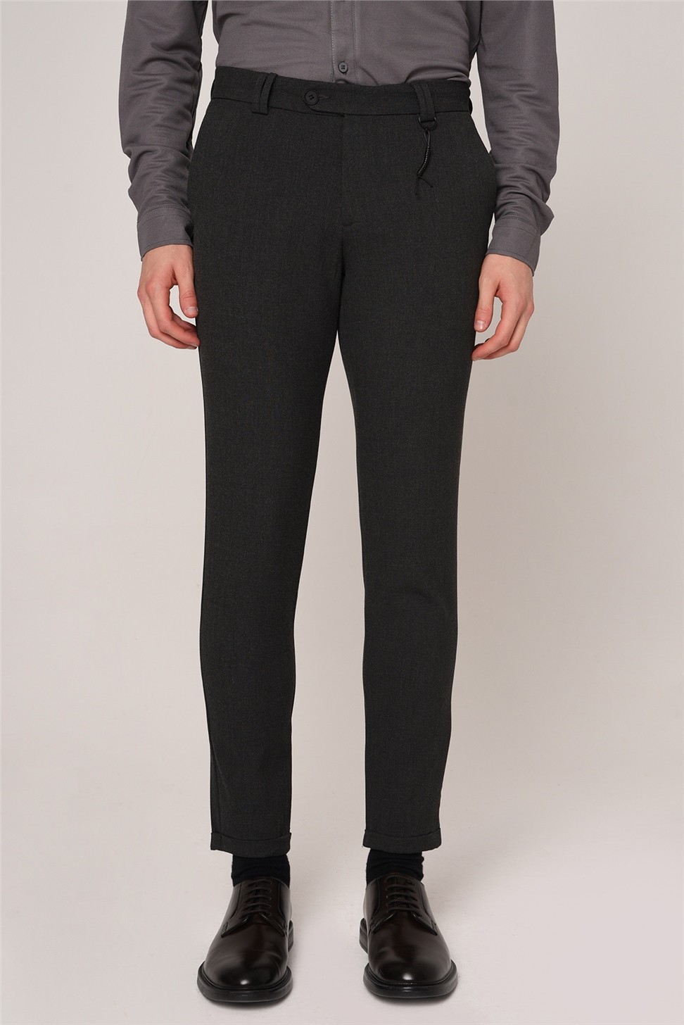 بنطال إكسسوار بقصة ضيقة للرجال