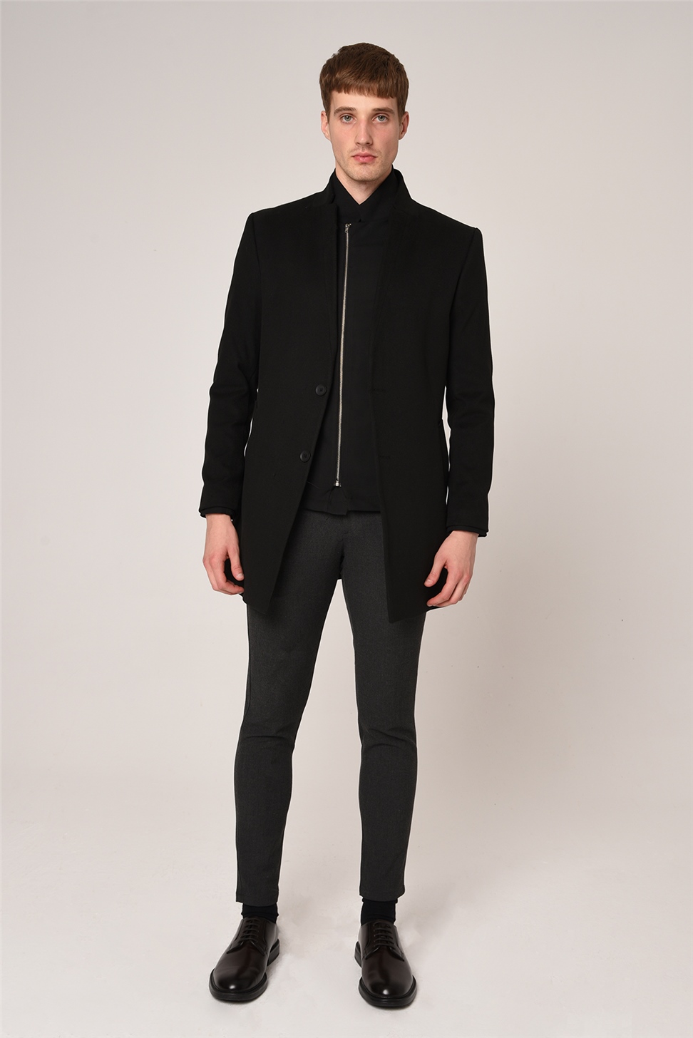 بنطال قطني بقصة ضيقة للرجال