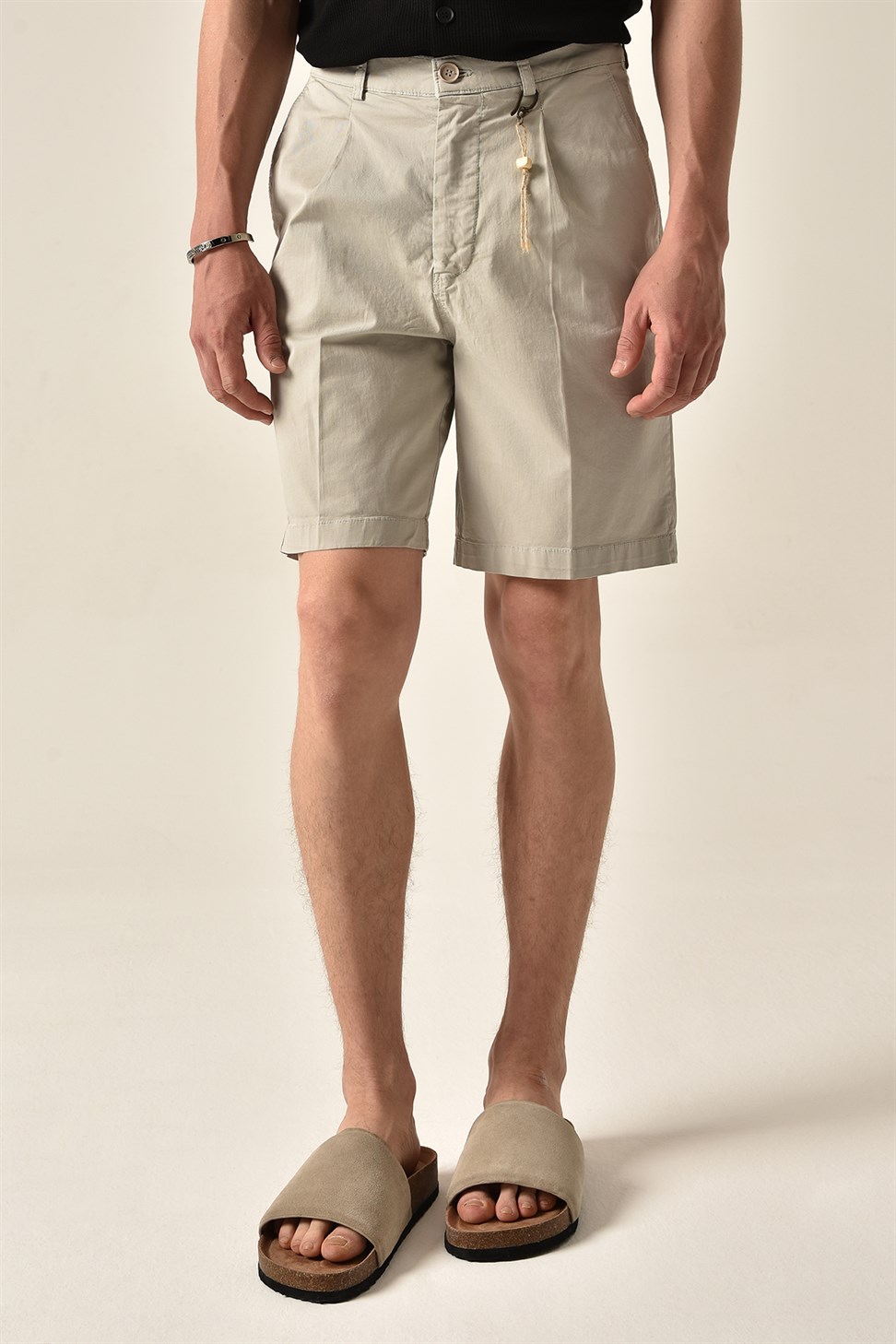 عادية تناسب شورتات رجالية مطوي