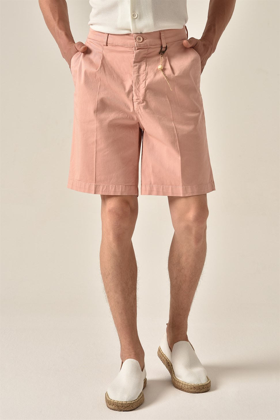 عادية تناسب شورتات رجالية مطوي
