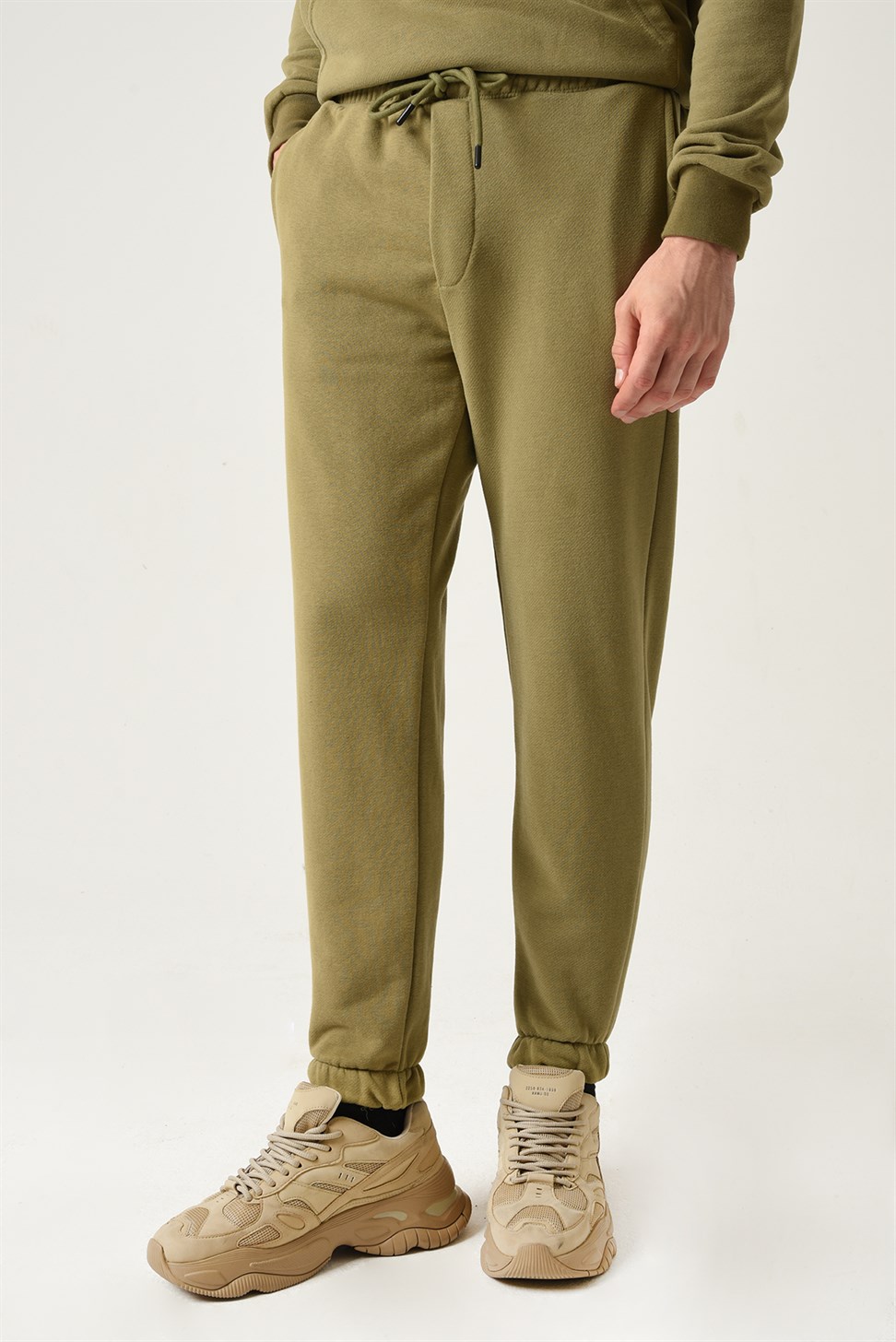 بنطال رياضي للرجال