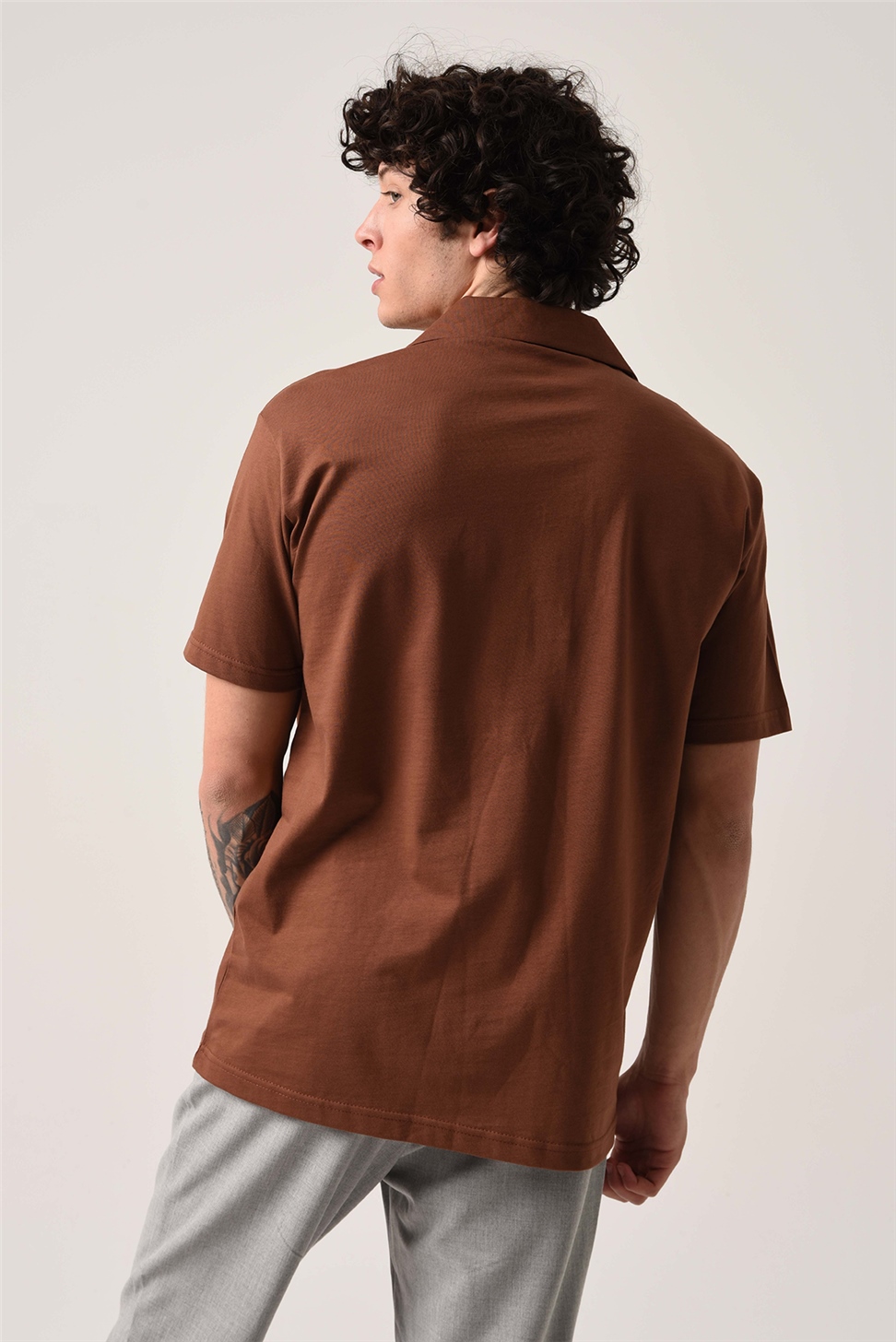 تي شيرت أباش ياكا