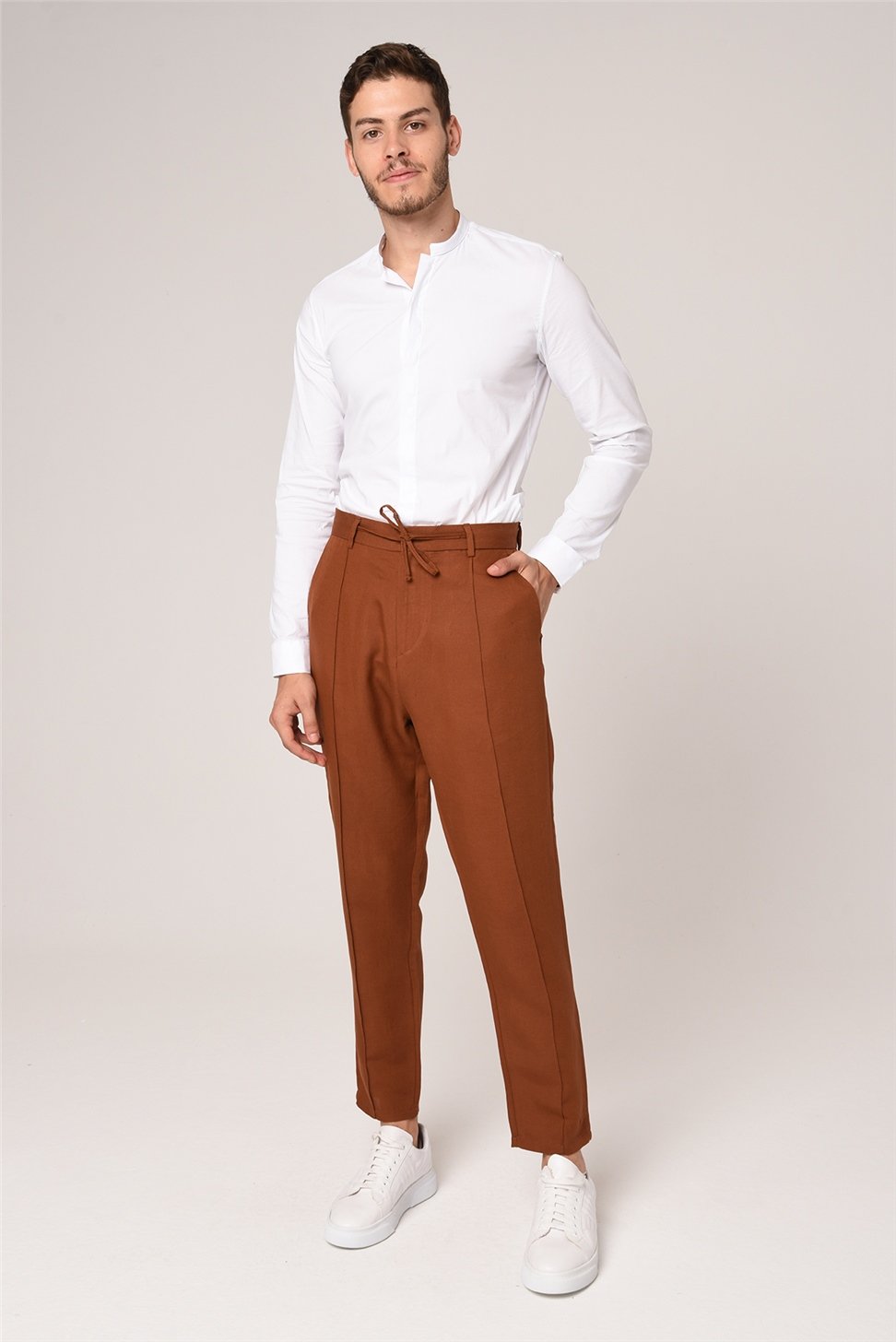 بنطال كتان صديقها