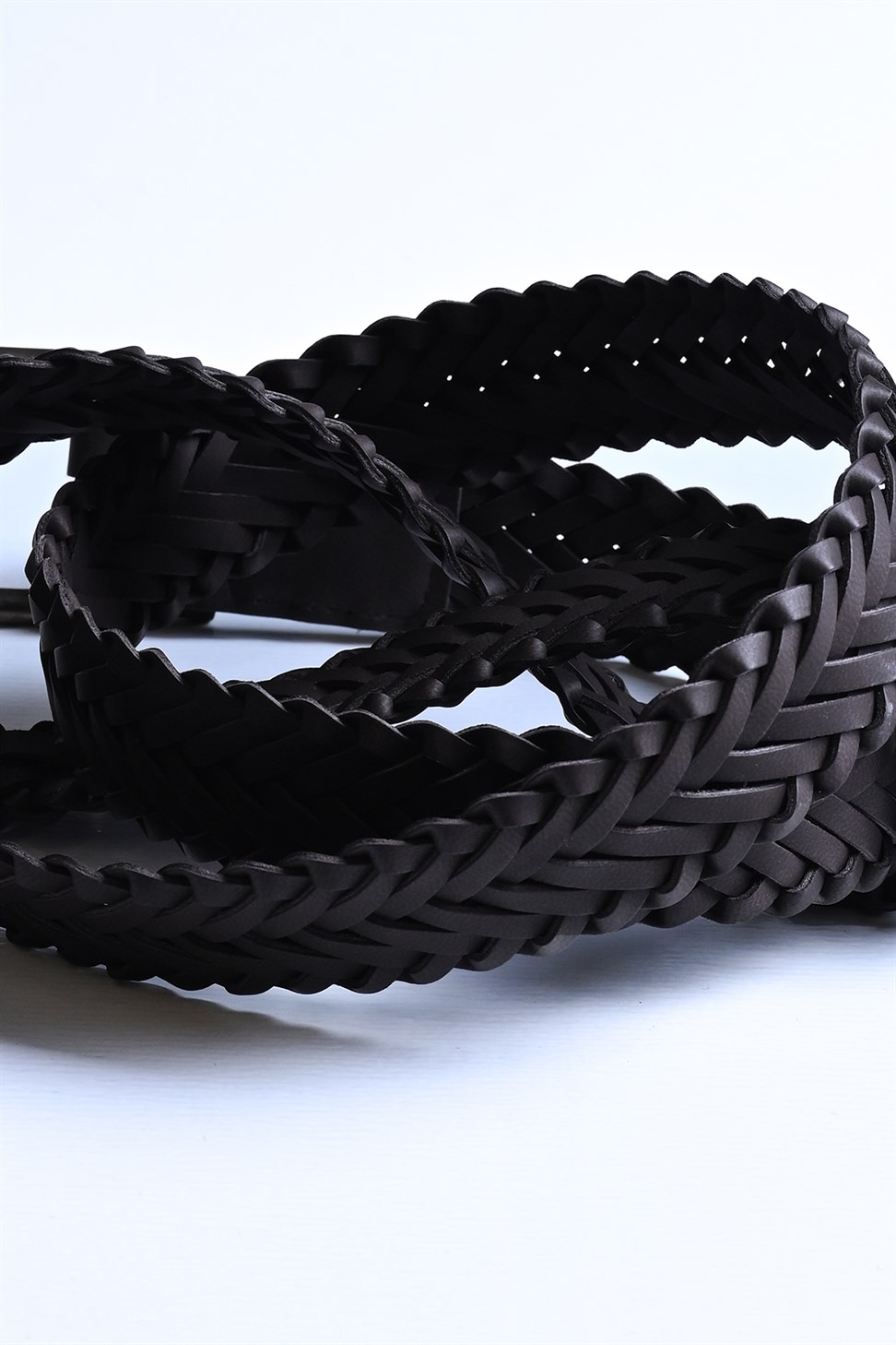 حزام رجالي من الجلد الصناعي المحبوك