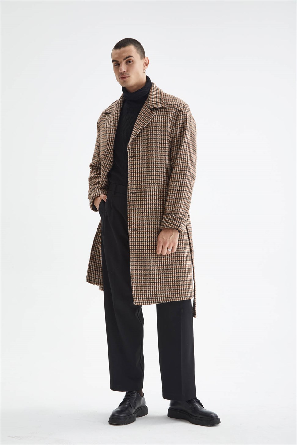 حزام مفصل نمط مضلع معطف الرجال