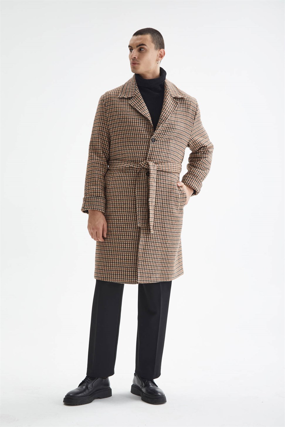 حزام مفصل نمط مضلع معطف الرجال