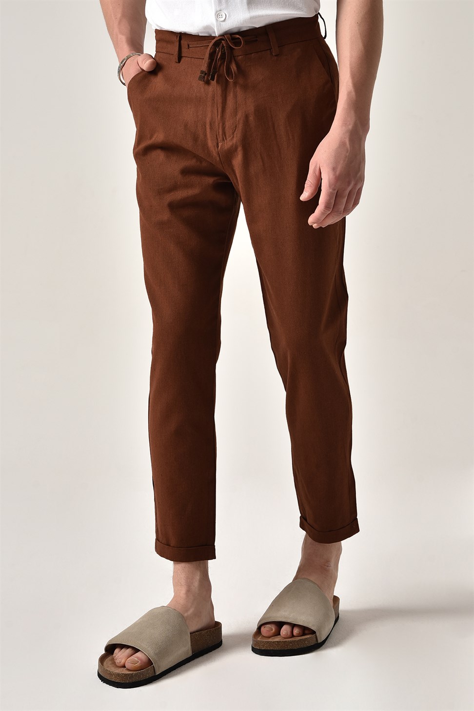 بنطال كتان برباط على الخصر