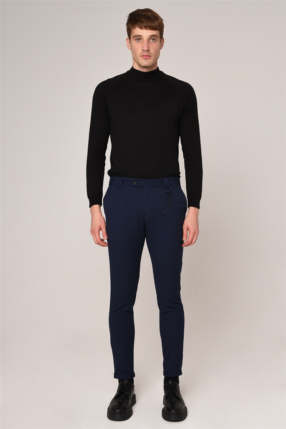 بنطال إكسسوار بقصة ضيقة للرجال