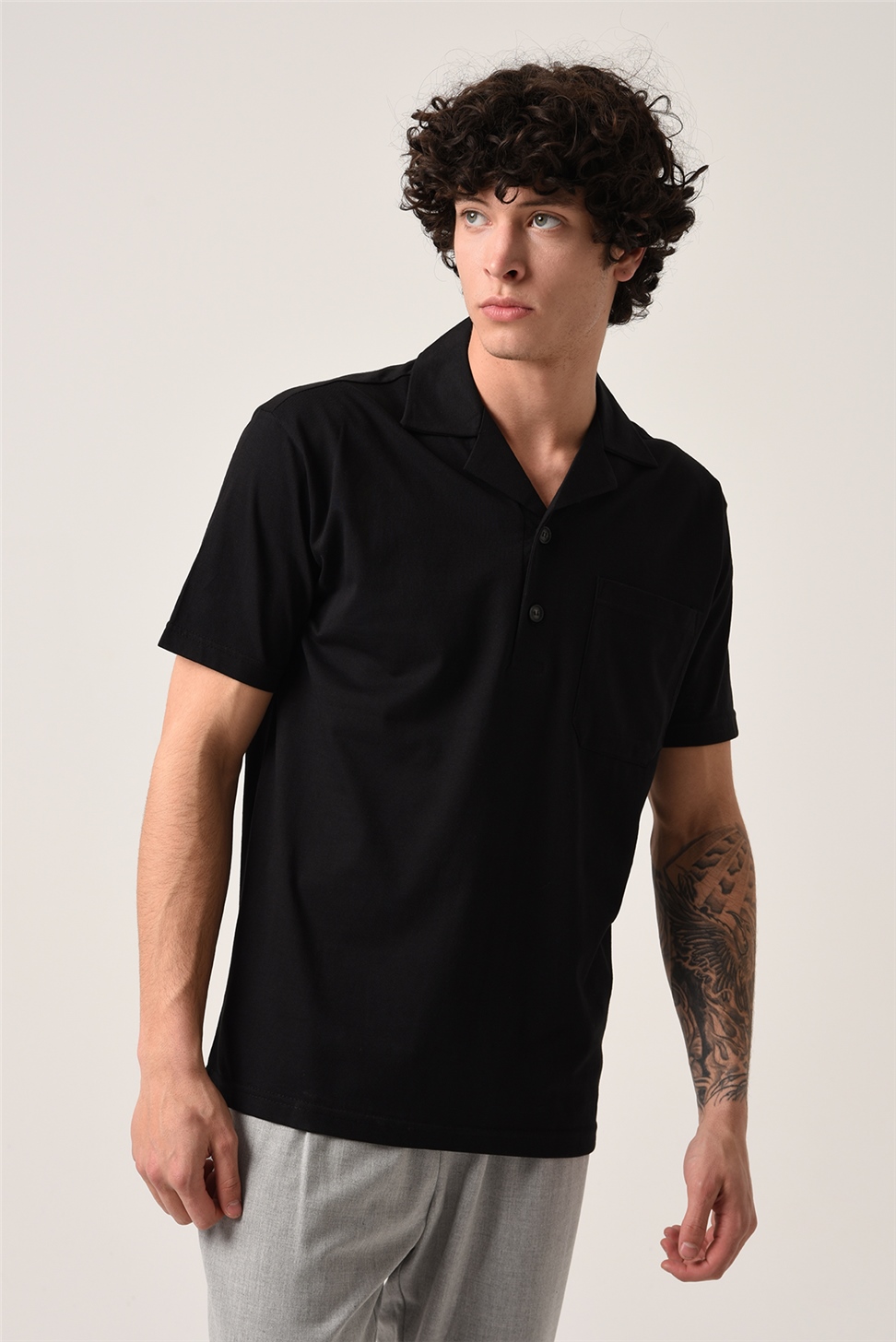 تي شيرت أباش ياكا