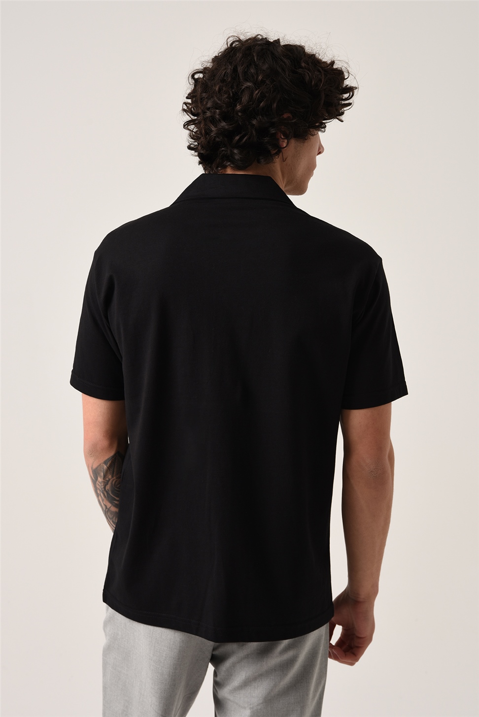 تي شيرت أباش ياكا