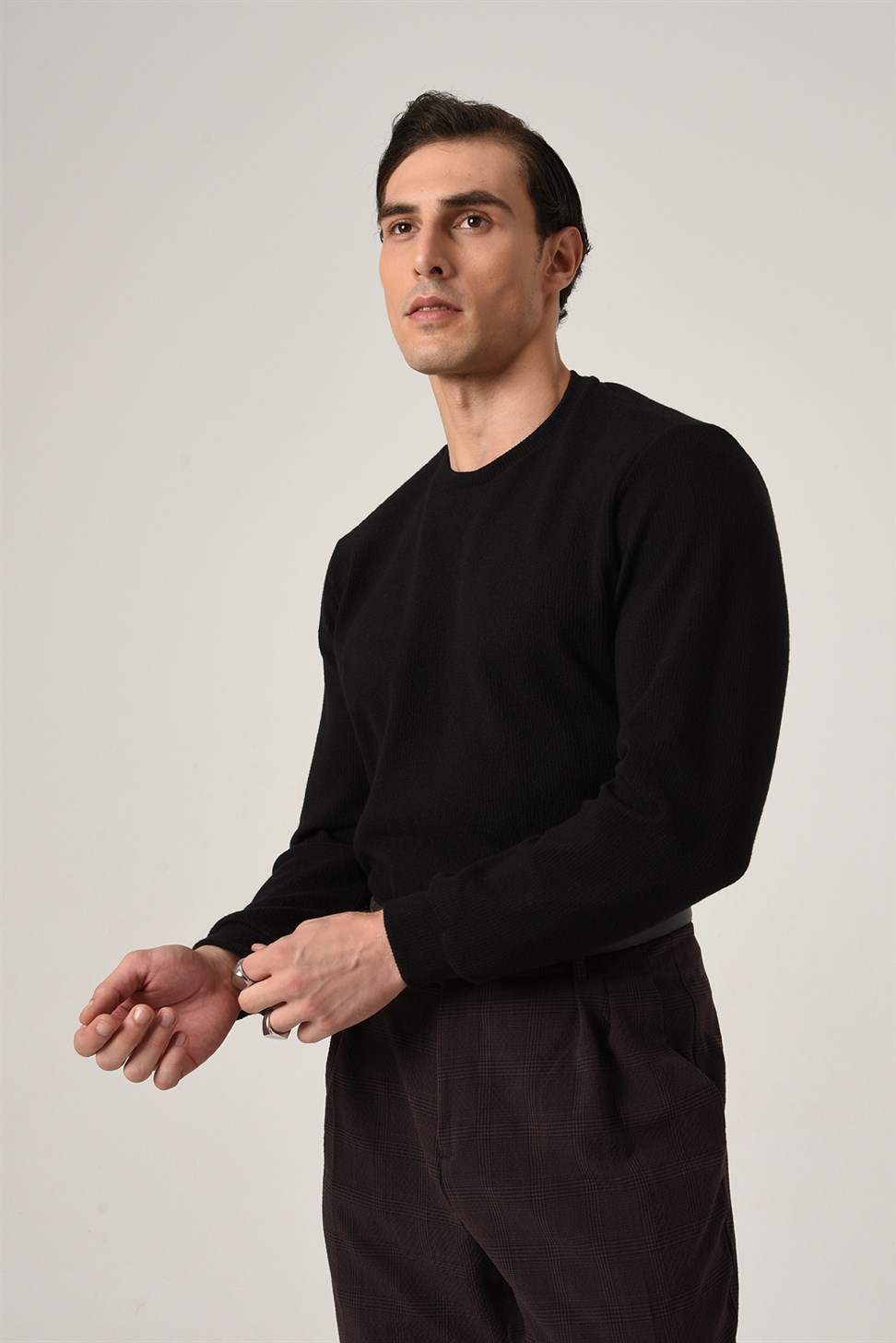 طاقم الرقبة البلوز الرجال