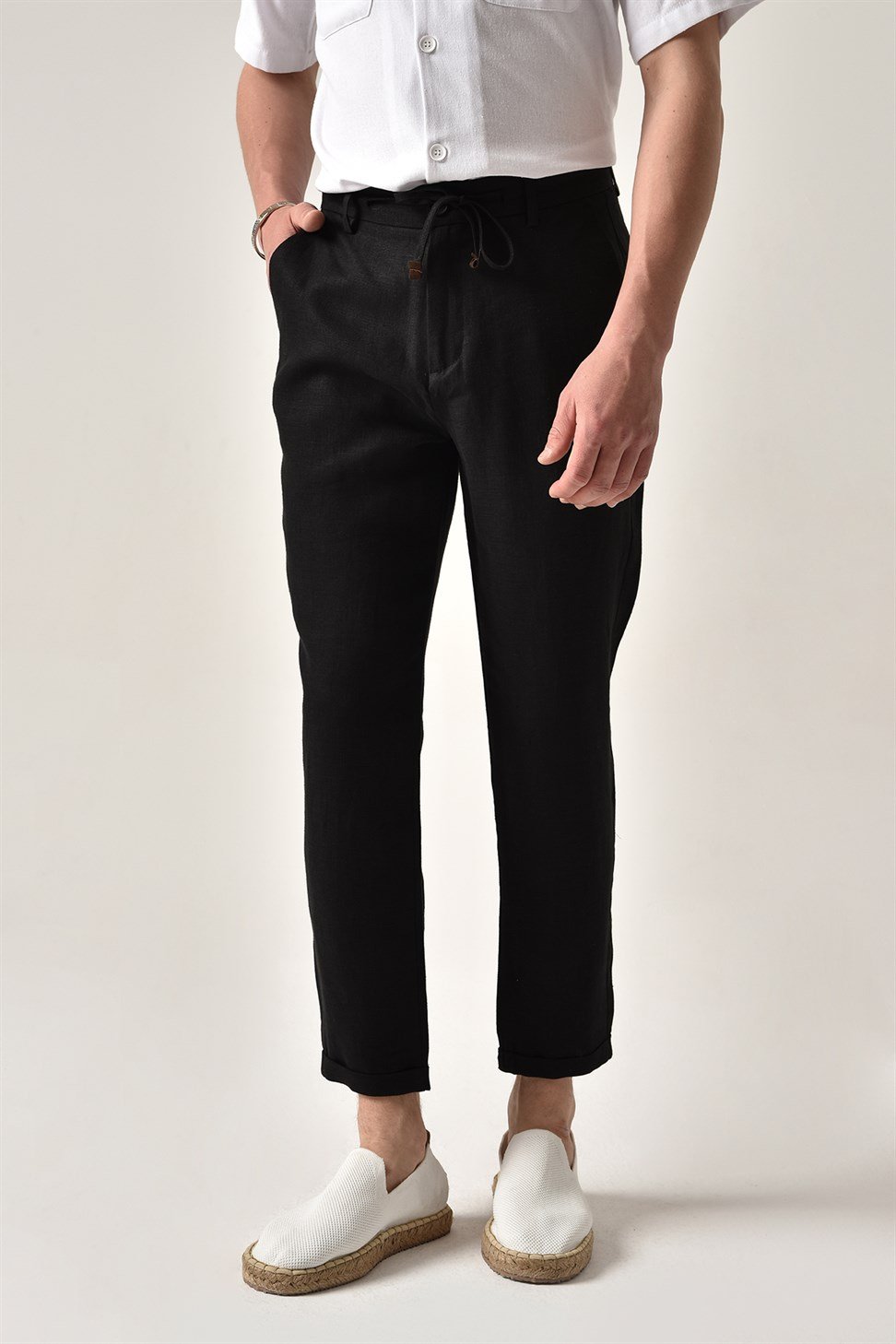 بنطال كتان برباط على الخصر