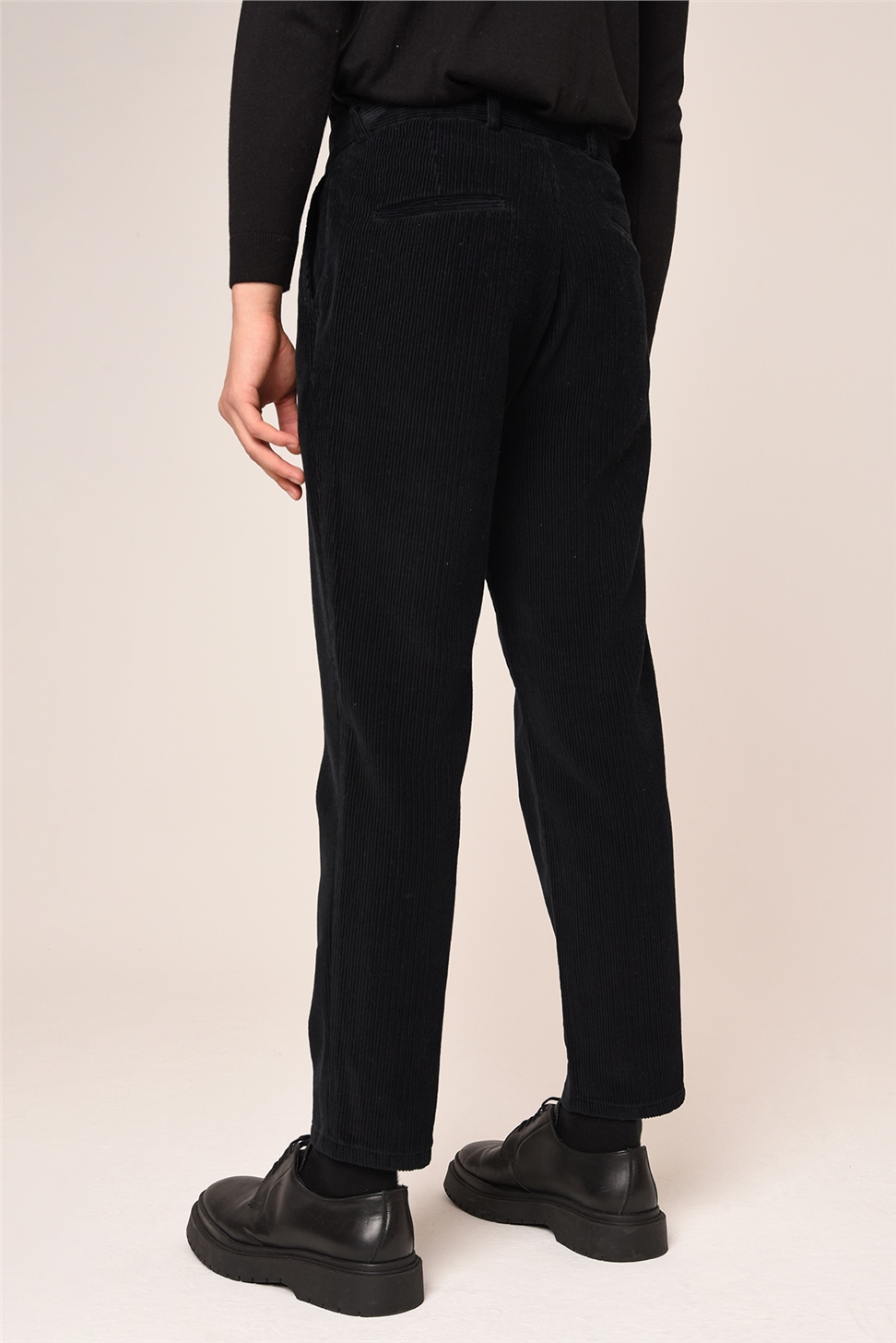 الرجال السراويل المخملية قطع صديقها