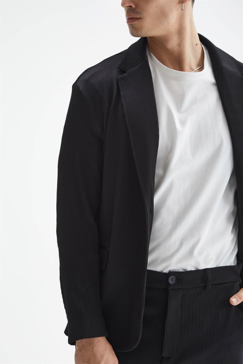 بدلة رجالية مضلعة كبيرة الحجم