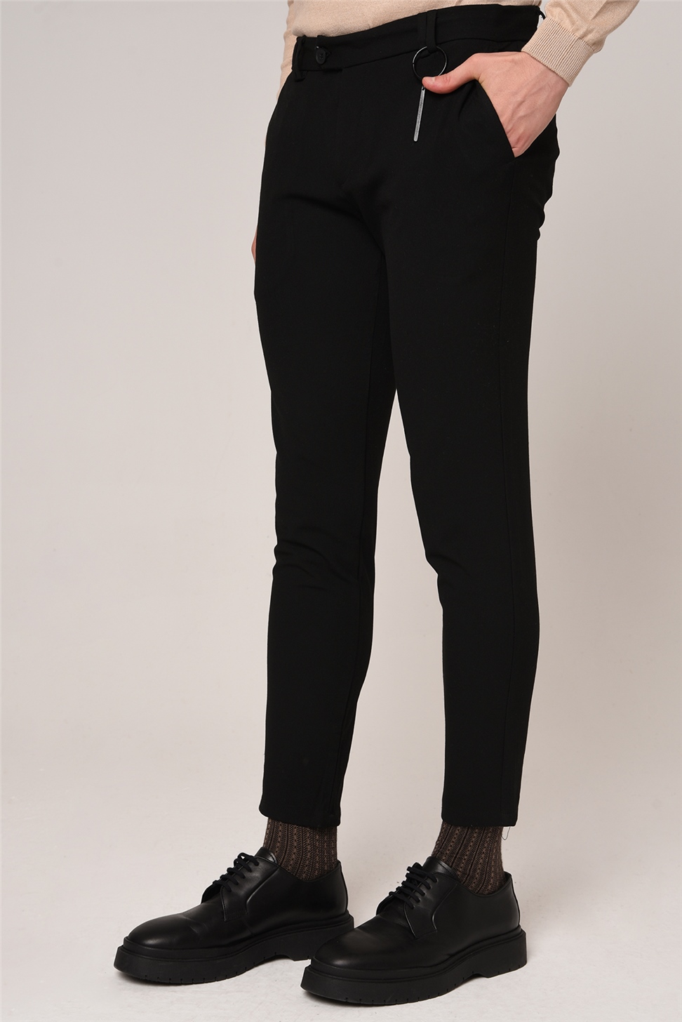 بنطال قطني بقصة ضيقة للرجال