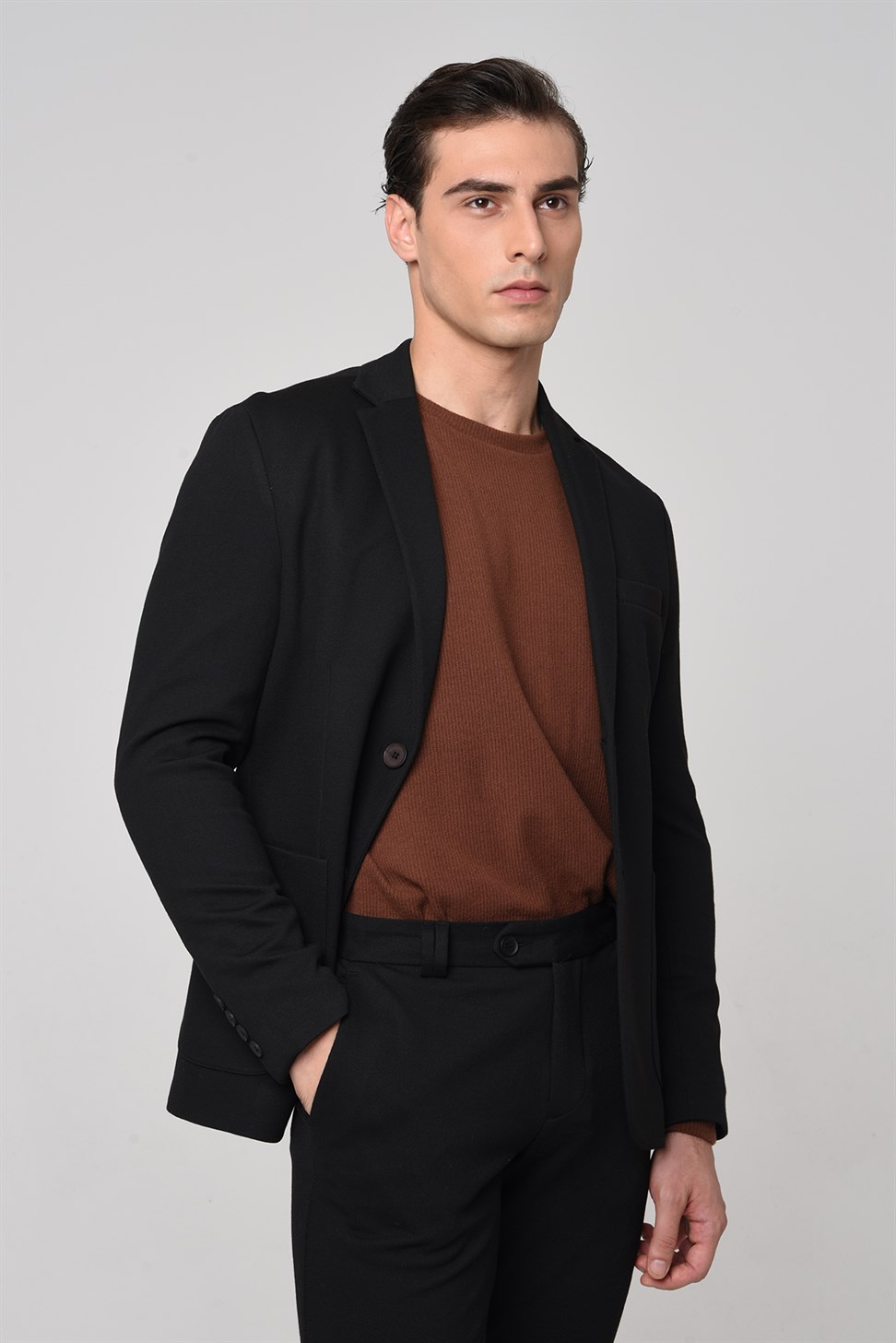 بنطال ذو قصة ضيقة للرجال بساقين مزدوجة