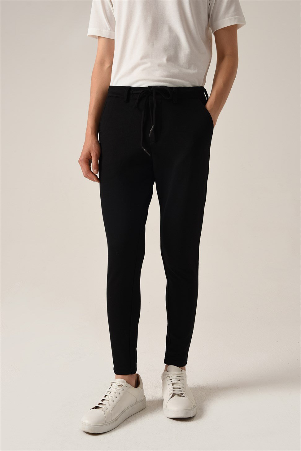 بنطلون خصر عالي الخصر برباط