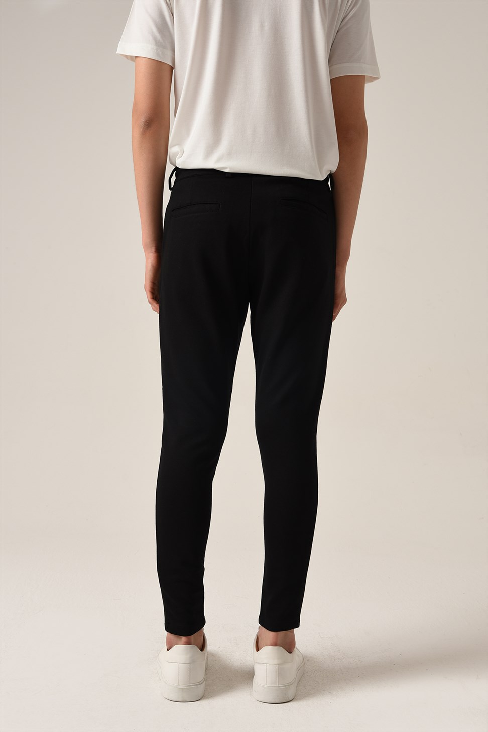 بنطلون خصر عالي الخصر برباط