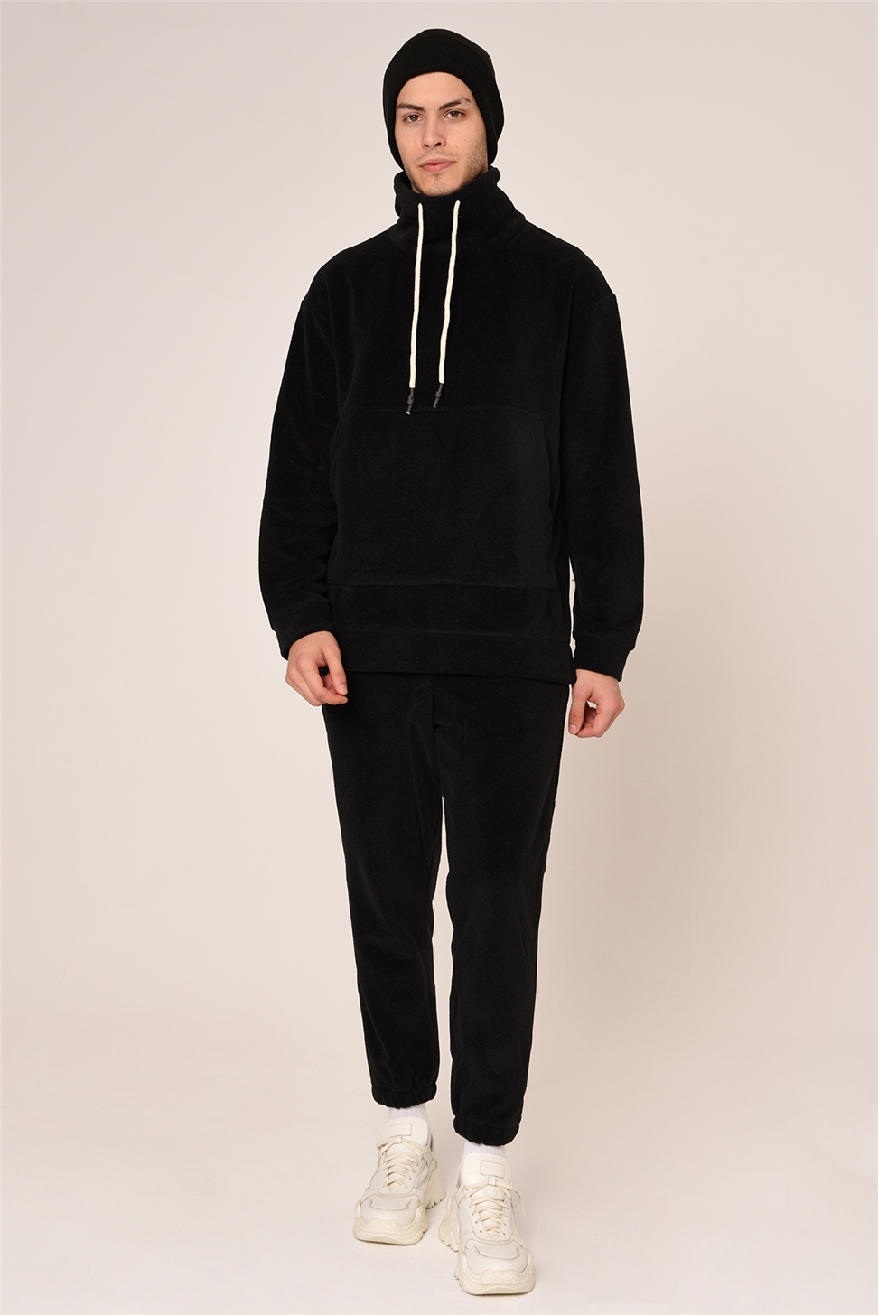 طقم رياضي من الصوف المخلوط للرجال