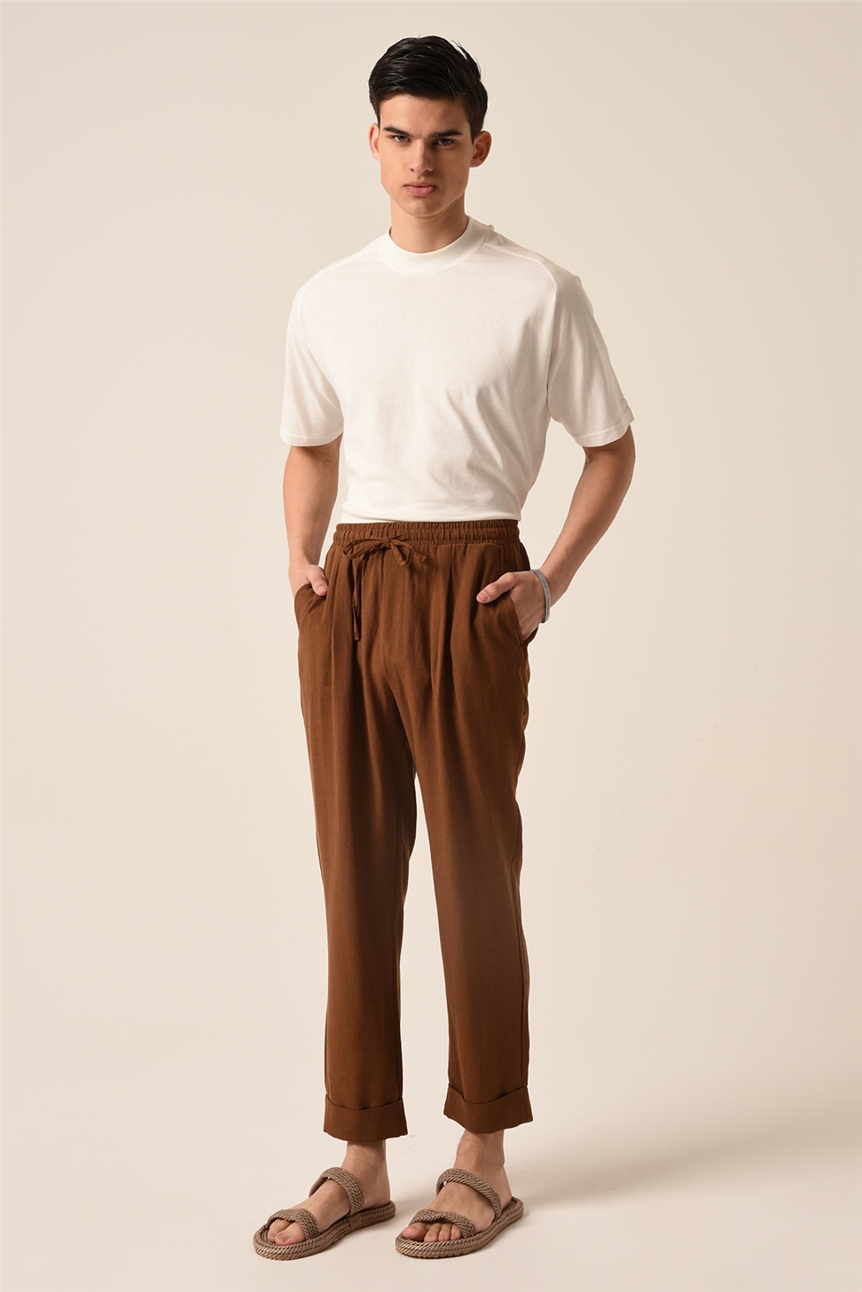 بنطال رياضي من الكتان بربطة خصر