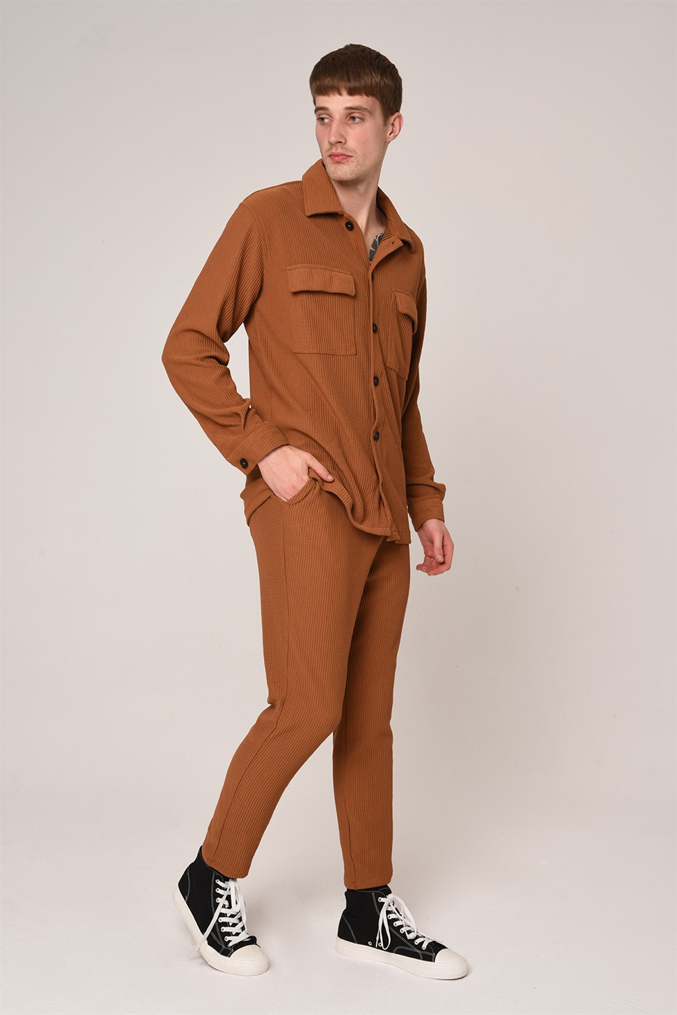 بنطلون محبوك مخطط للرجال