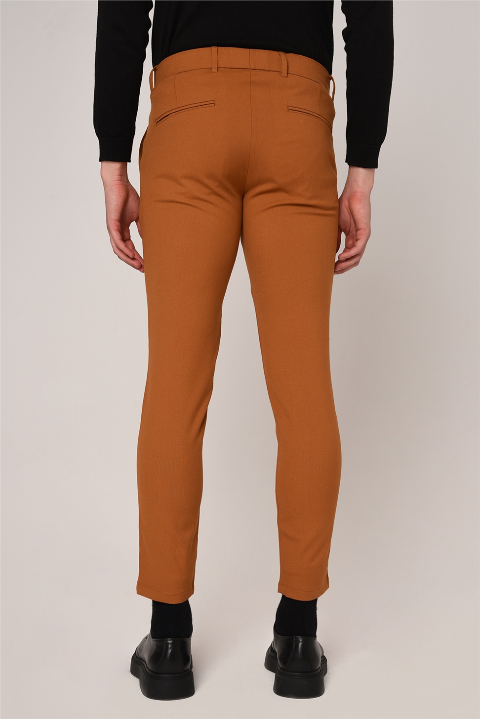 بنطال قطني بقصة ضيقة للرجال