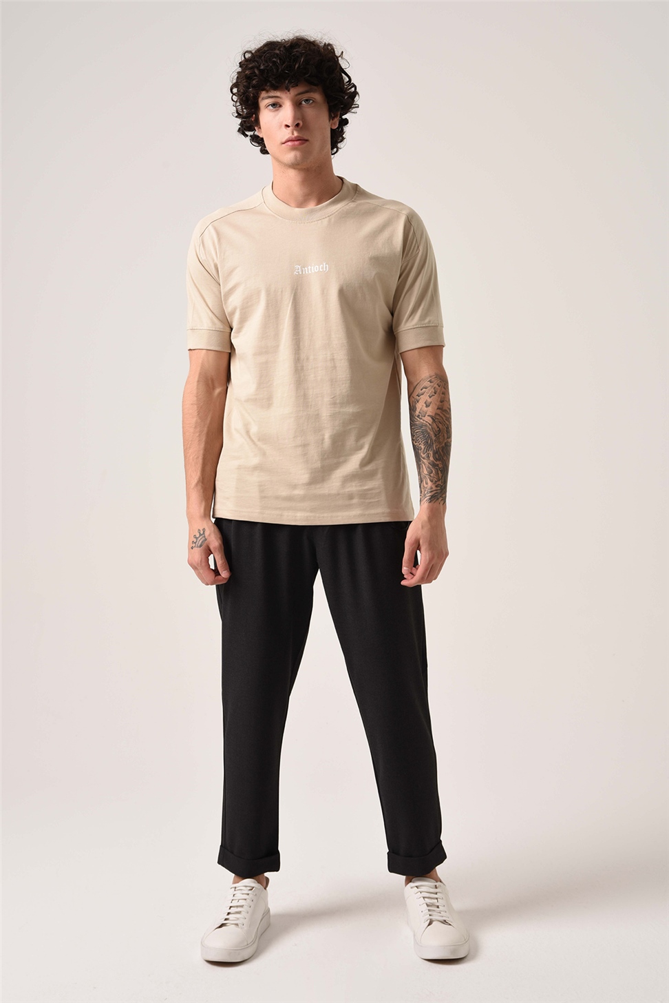 تي شيرت أنطاكية كبير الحجم مطبوع