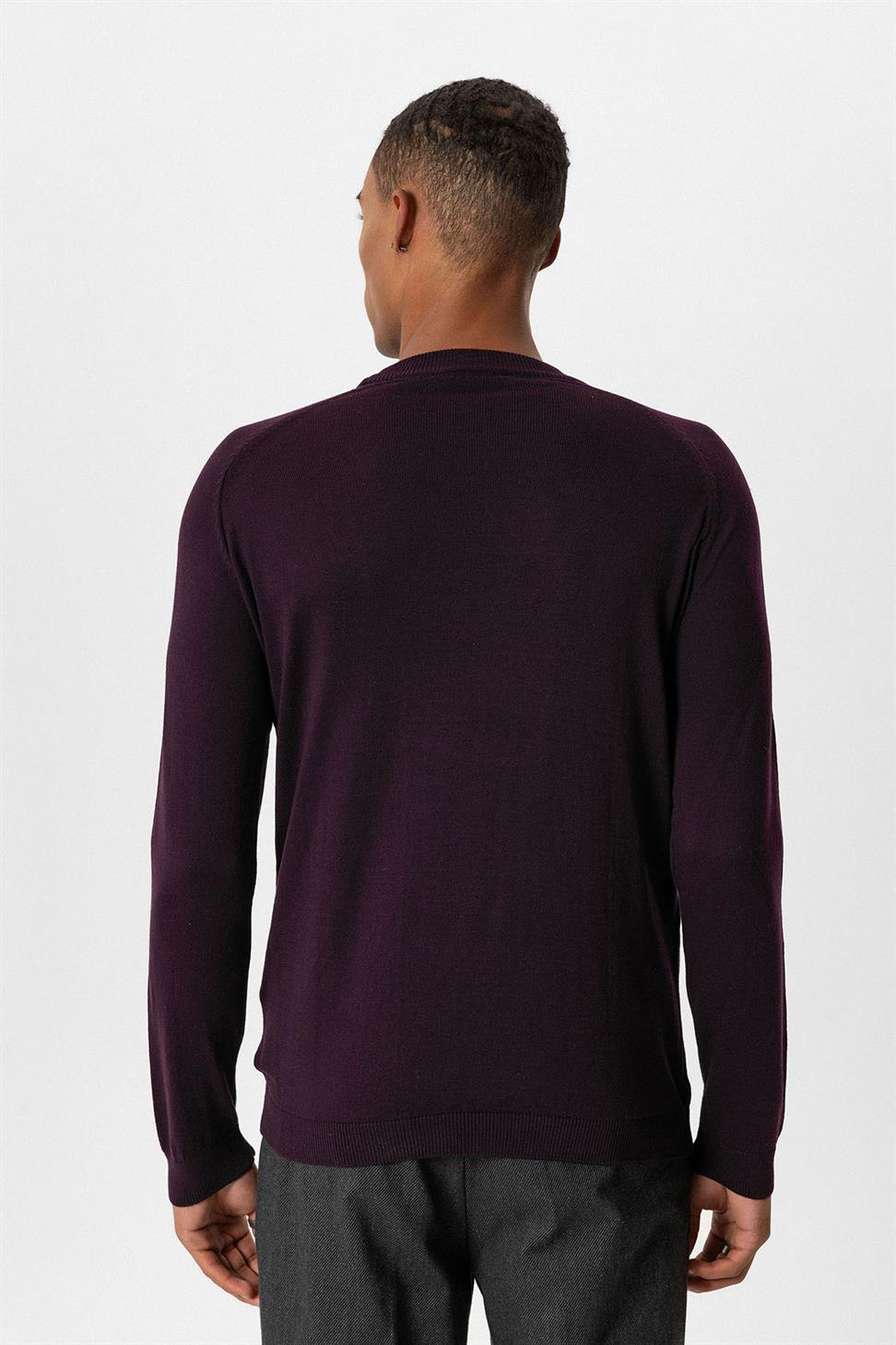 طاقم الرقبة سترة تريكو سليم صالح