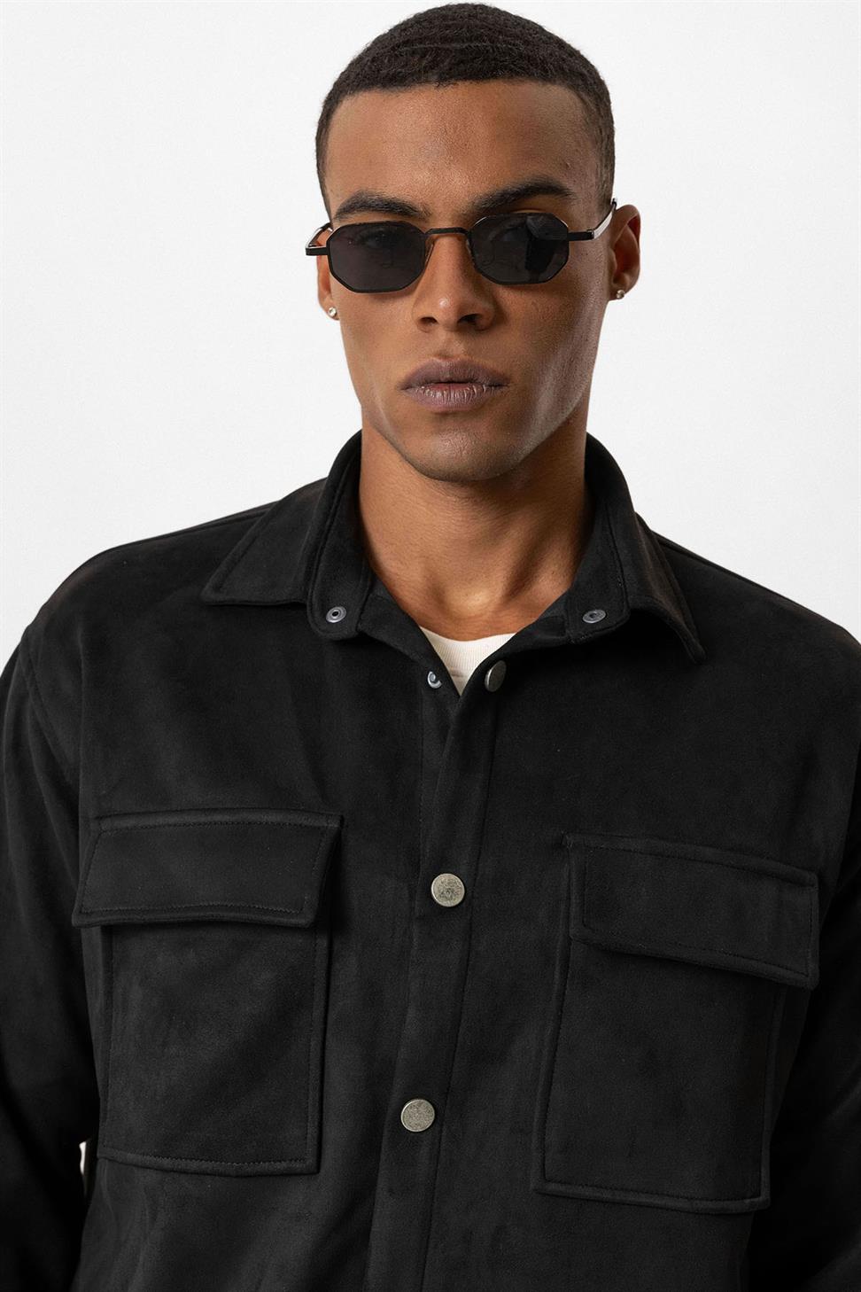 قميص رجالي من الجلد السويدي بقصة عادية مع أزرار معدنية