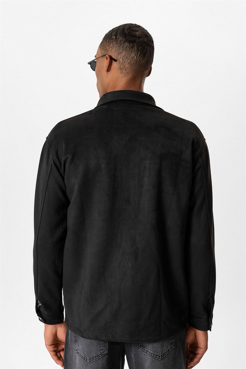 قميص رجالي من الجلد السويدي بقصة عادية مع أزرار معدنية