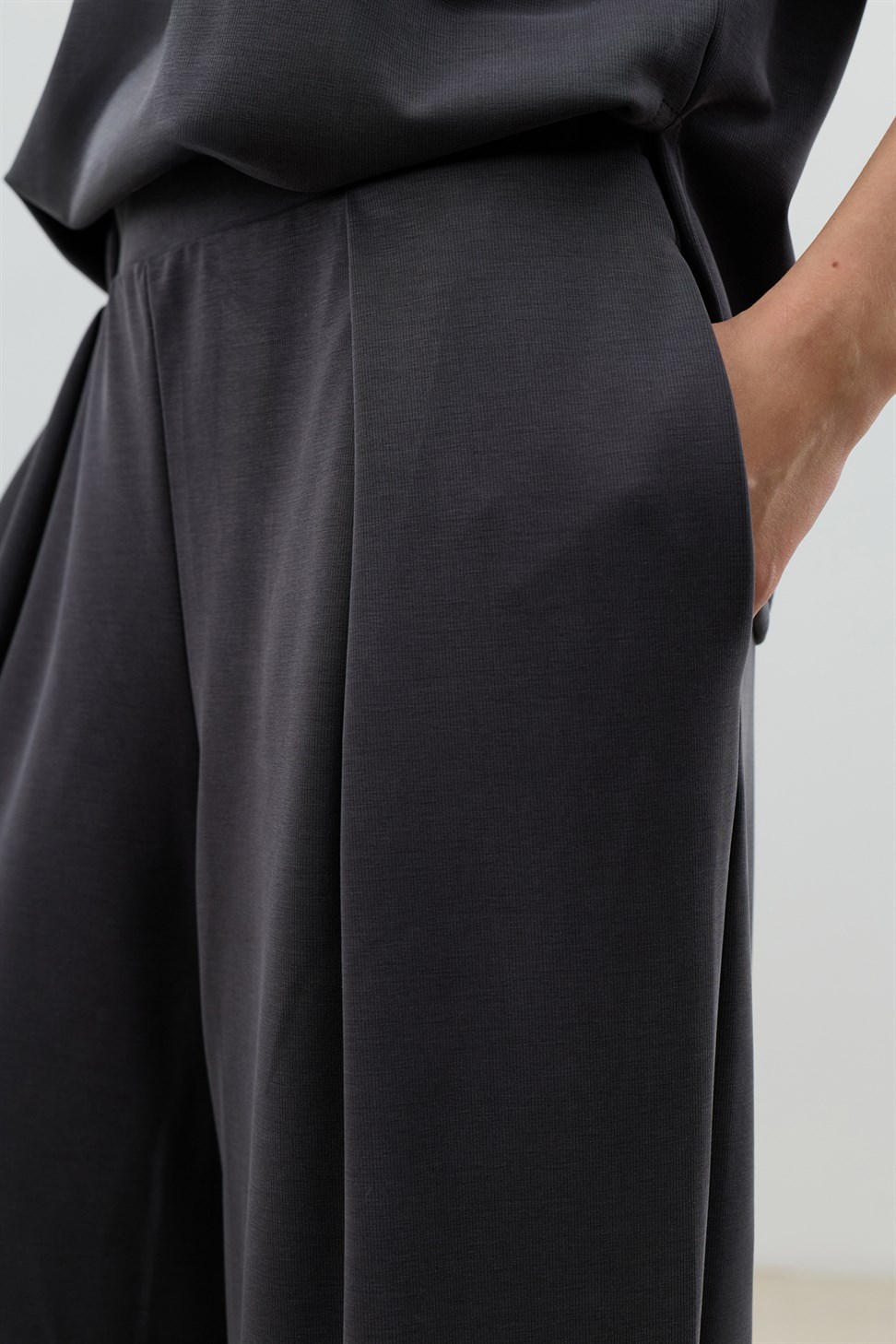 Antioch Antrasit Modal Karışımlı T-Shirt Pantolon Kadın Takım