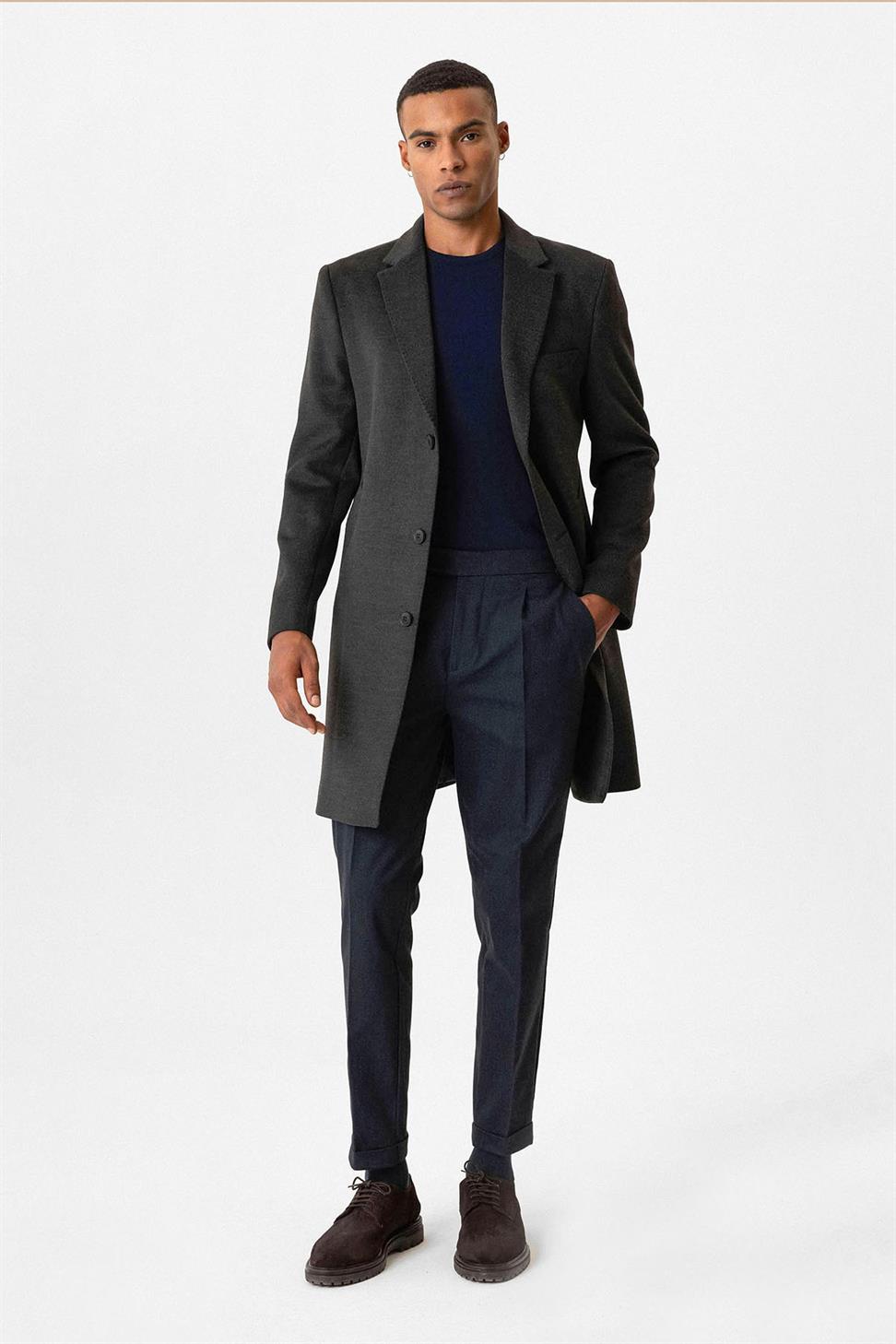 معطف رجالي بياقة وسترة ضيقة