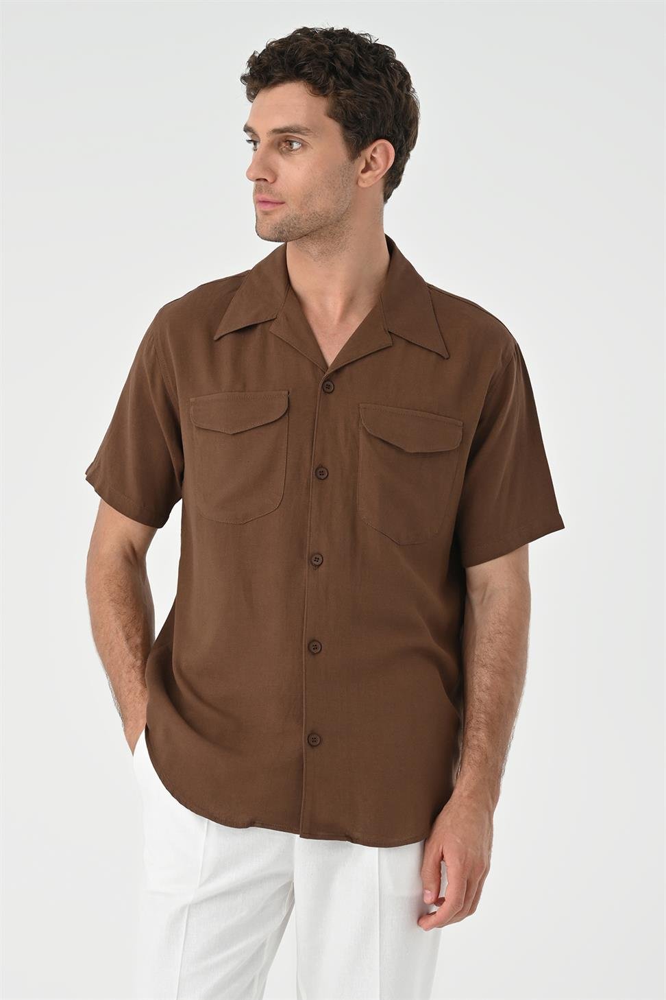 Apaş طوق الجيب قميص مفصل للرجال