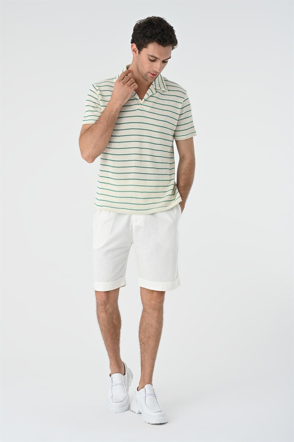 منقوشة طوق مخطط سليم صالح تي شيرت