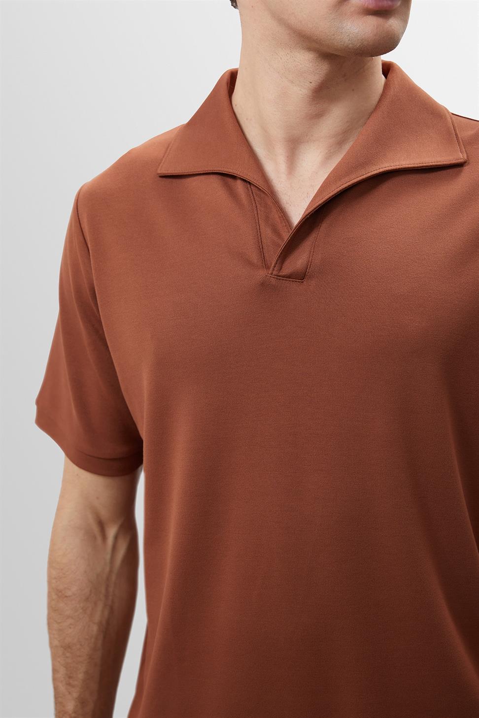 تي شيرت رجالي بياقة Apaş