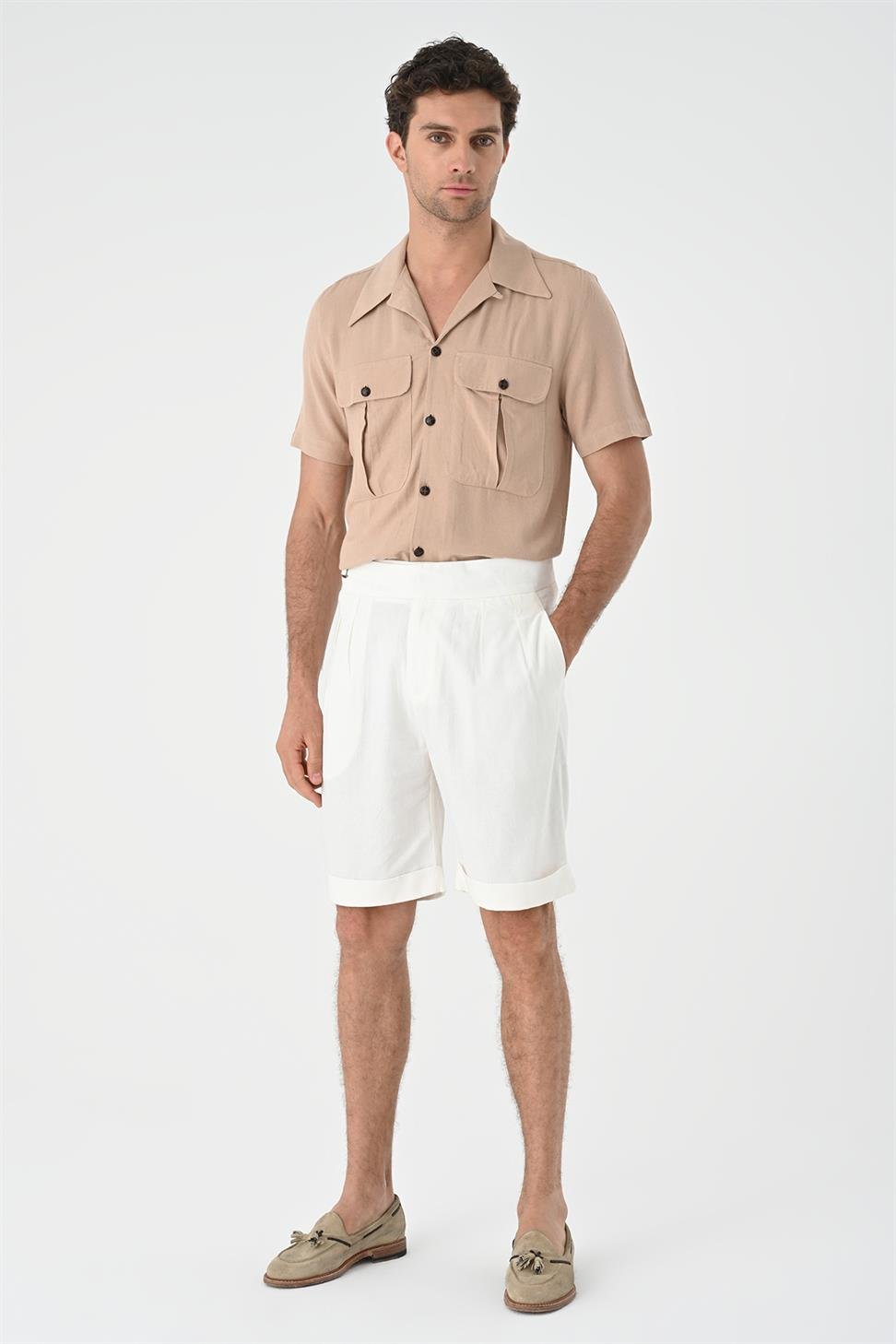 قميص رجالي من الكتان بياقة Apaş