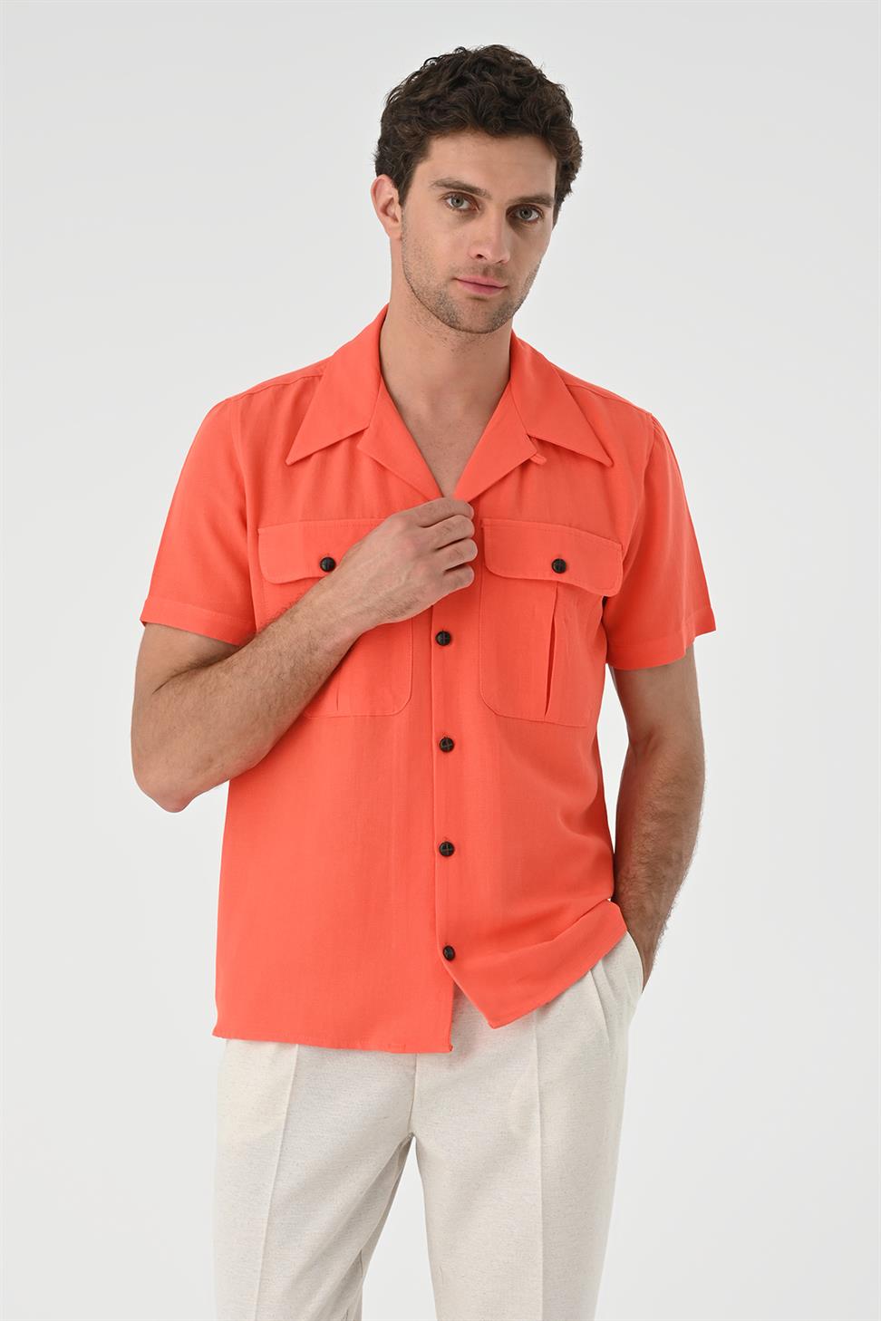 قميص رجالي من الكتان بياقة Apaş