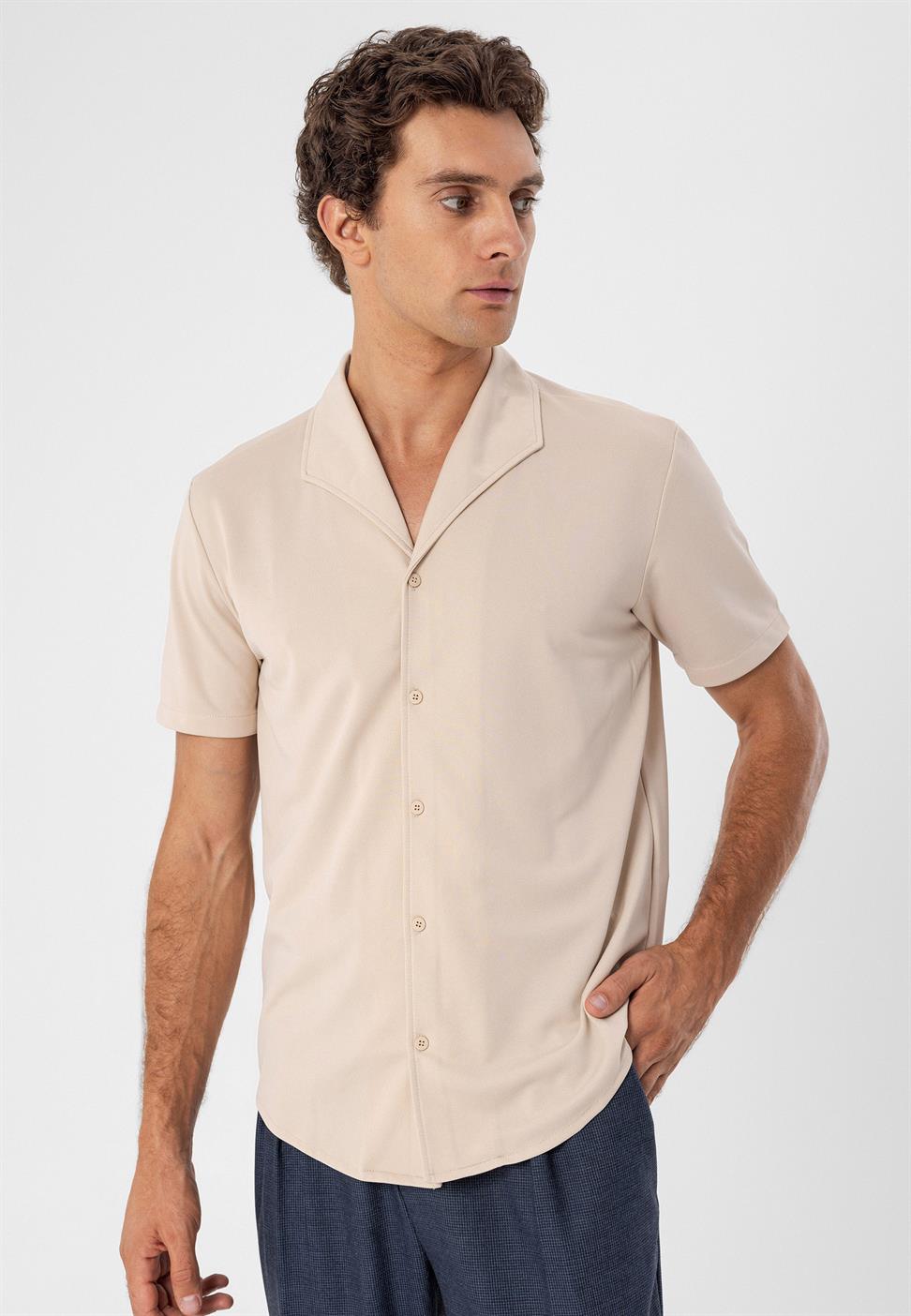 قميص بأكمام قصيرة وياقة Apaş