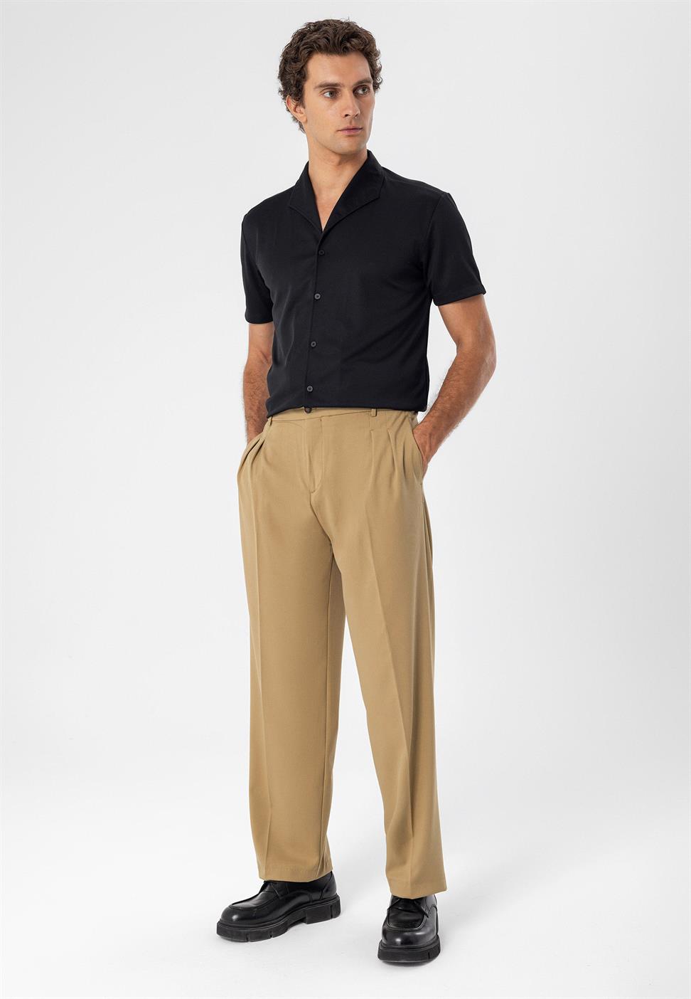 قميص بأكمام قصيرة وياقة Apaş