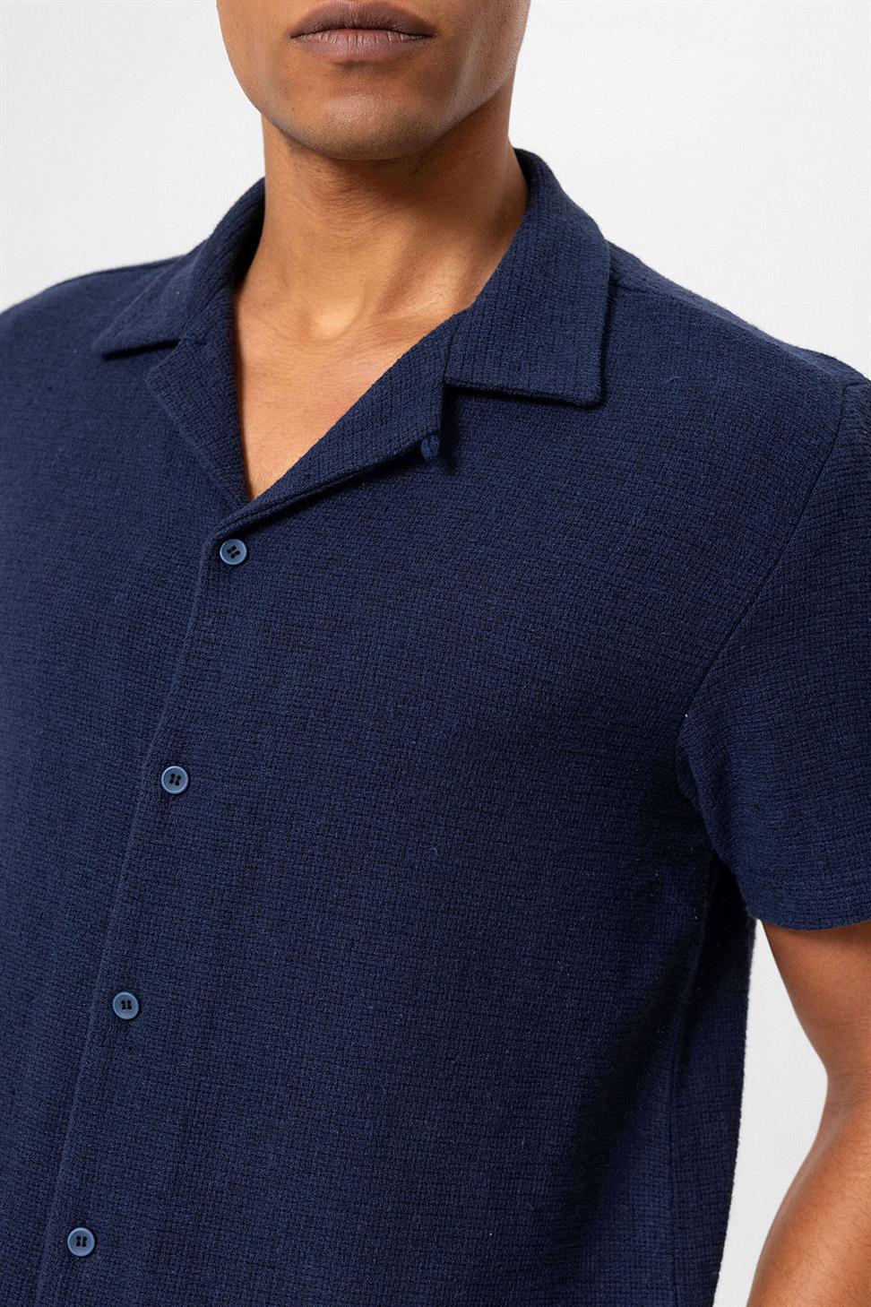 قميص رجالي محبوك بياقة Apaş