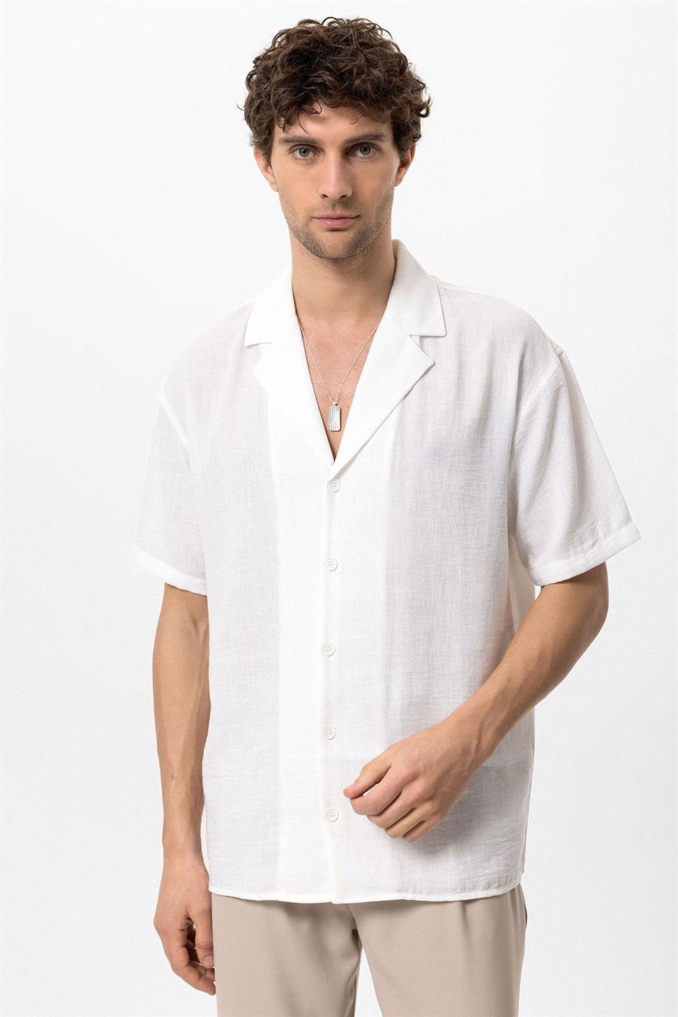 قميص رجالي بأكمام قصيرة وكبير الحجم بياقة Apaş