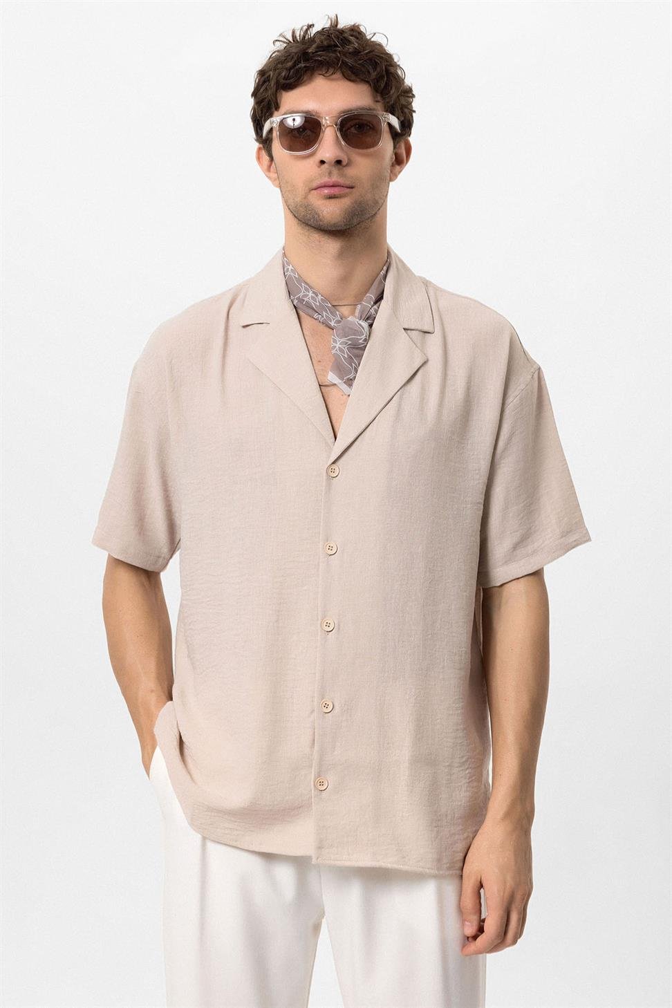 قميص رجالي بأكمام قصيرة وكبير الحجم بياقة Apaş