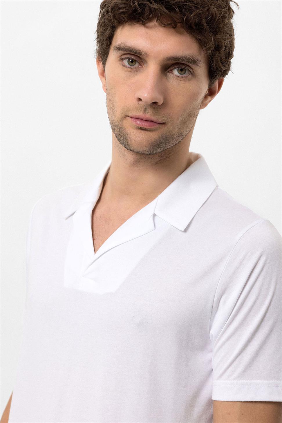 تي شيرت رجالي بياقة Apaş بقصة عادية