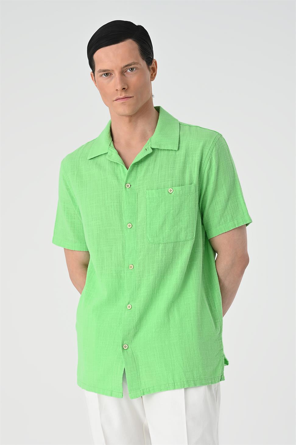 قميص رجالي بأكمام قصيرة وياقة عادية من Apaş
