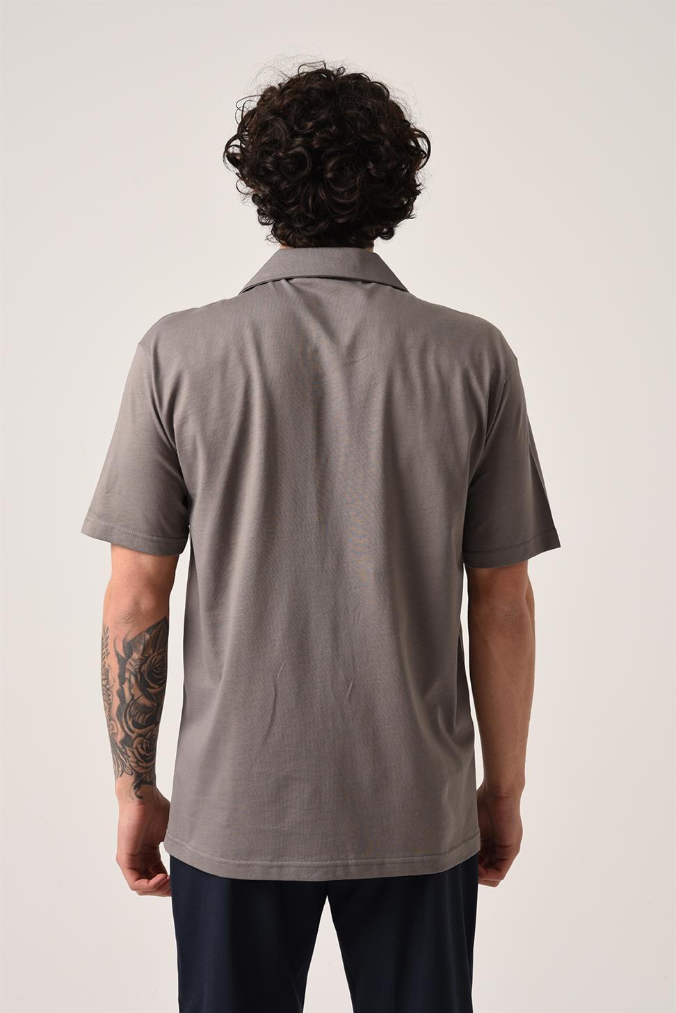 تي شيرت أباش ياكا