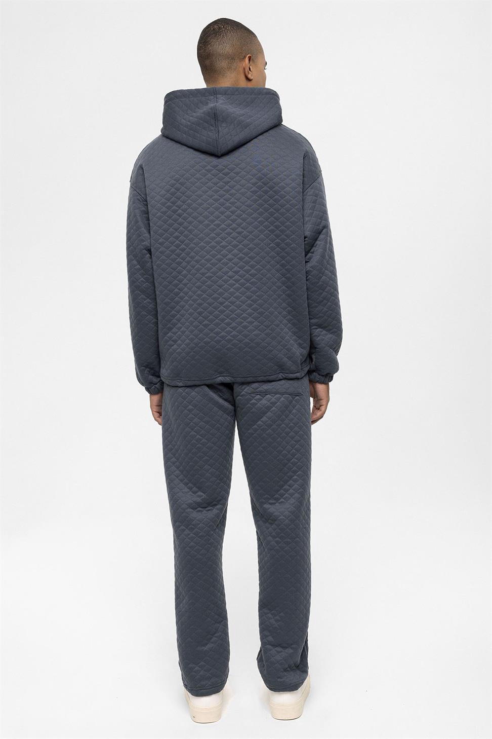 طقم بدلة رياضية رجالية كبيرة الحجم منقوشة بالألماس