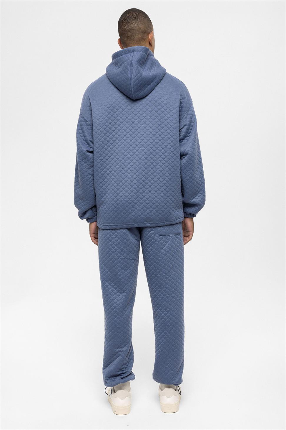 طقم بدلة رياضية رجالية كبيرة الحجم منقوشة بالألماس